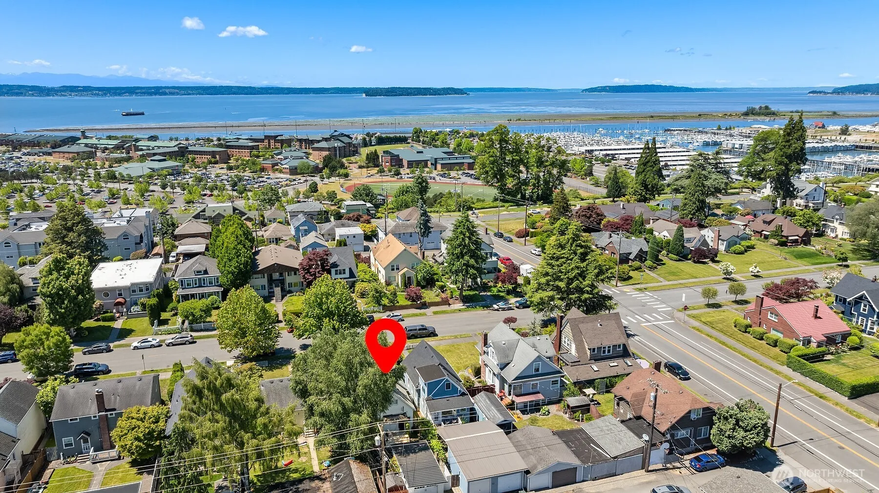 Property photo for 1911 Rucker Avenue, Everett photo 2
