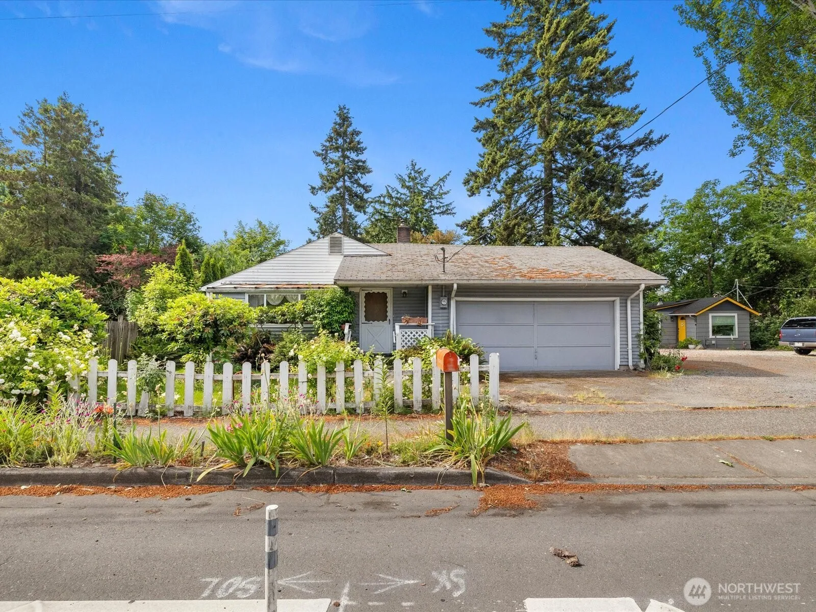 Property photo for 2345 N 130th Street, Seattle photo 4