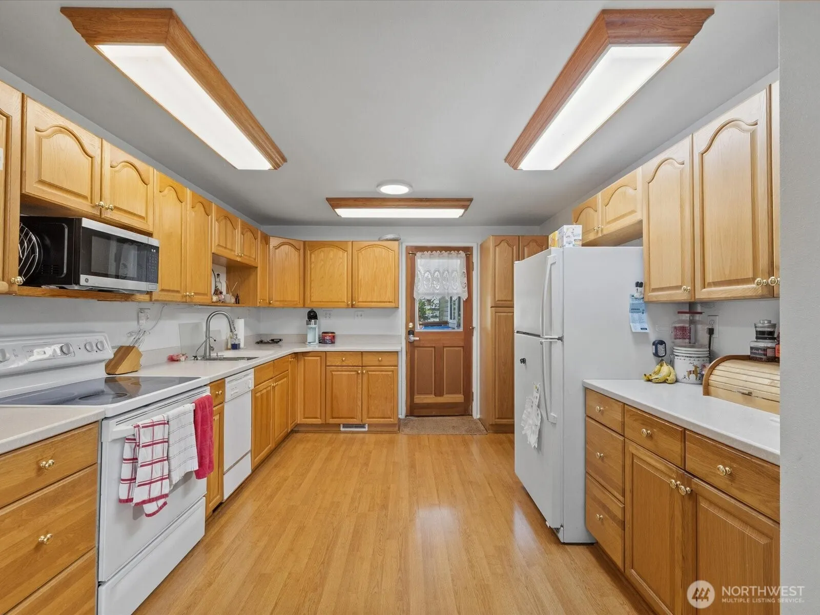 Property photo for 2345 N 130th Street, Seattle photo 5