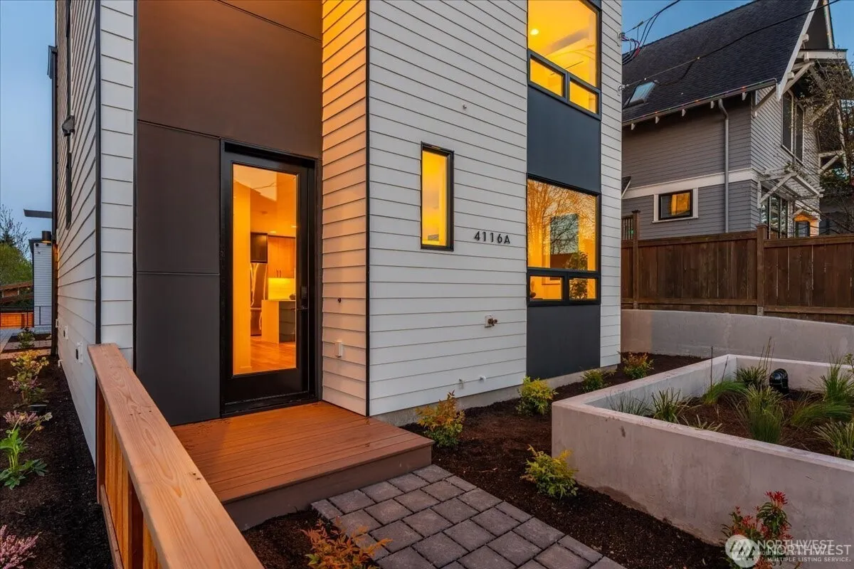 Property photo for 4116 A Burke Avenue N, Seattle photo 5