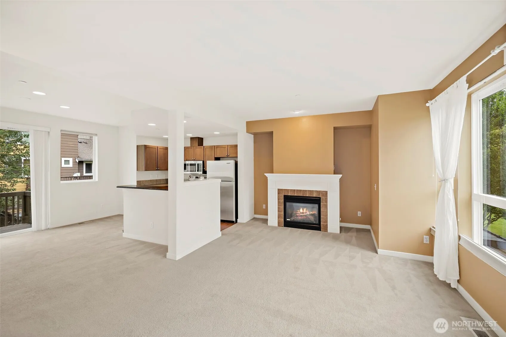 Property photo for 1748 24th Avenue Ne, Issaquah photo 4