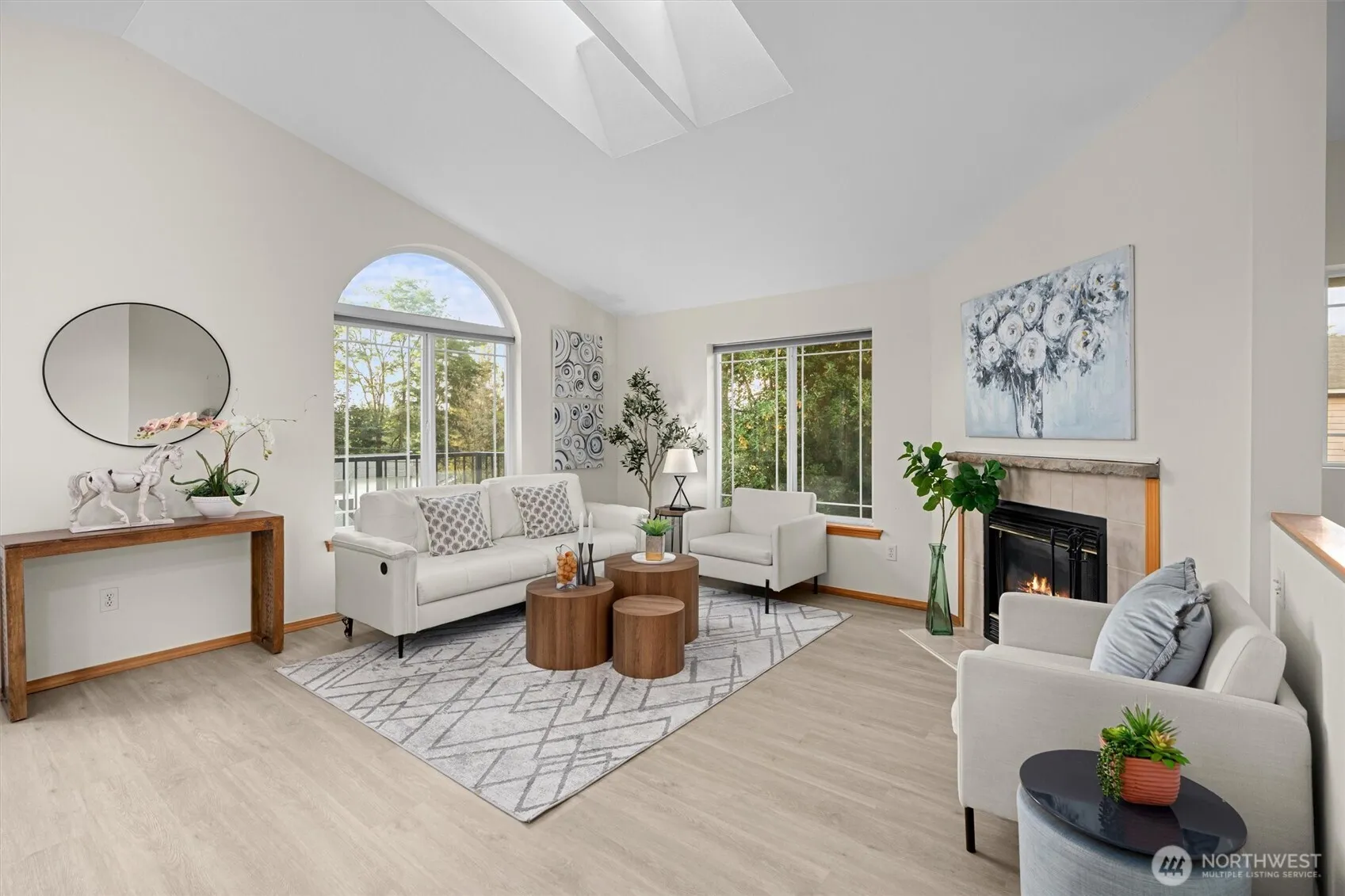 Property photo for 1611 Ne Perkins, Shoreline photo 5