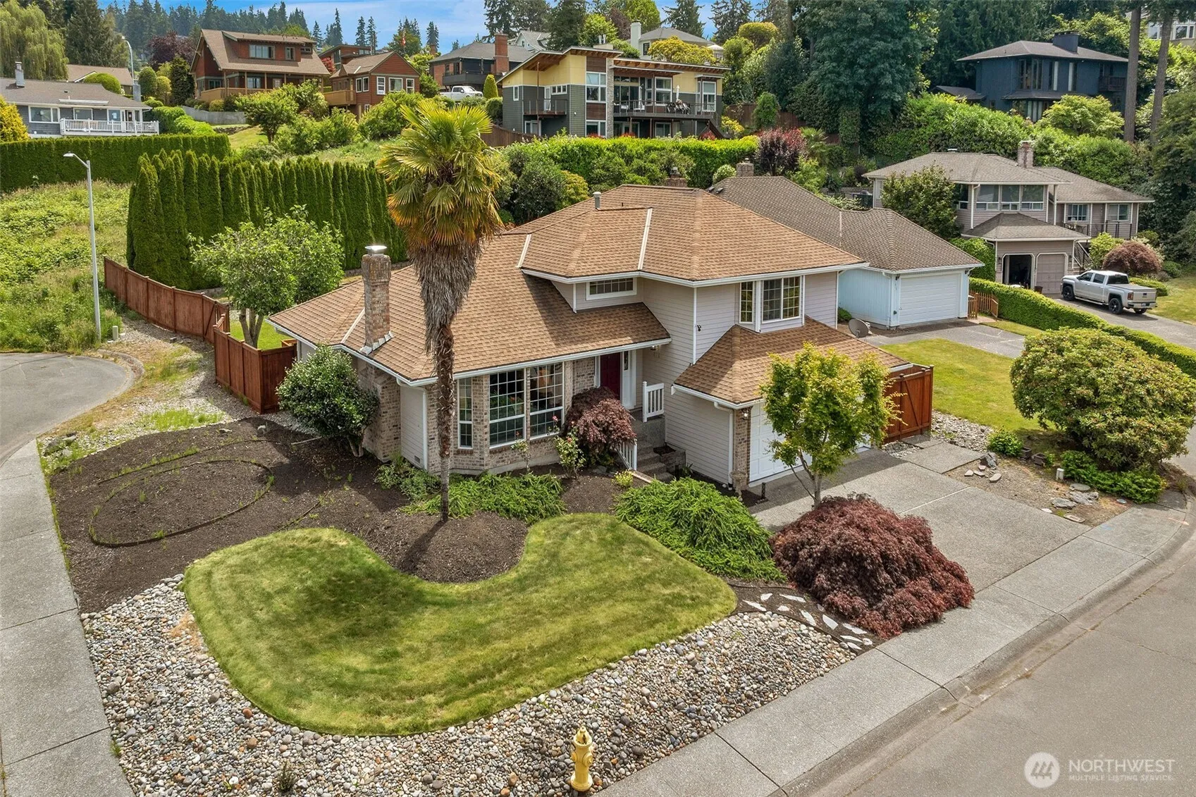 Property photo for 816 Aloha Place, Edmonds photo 2