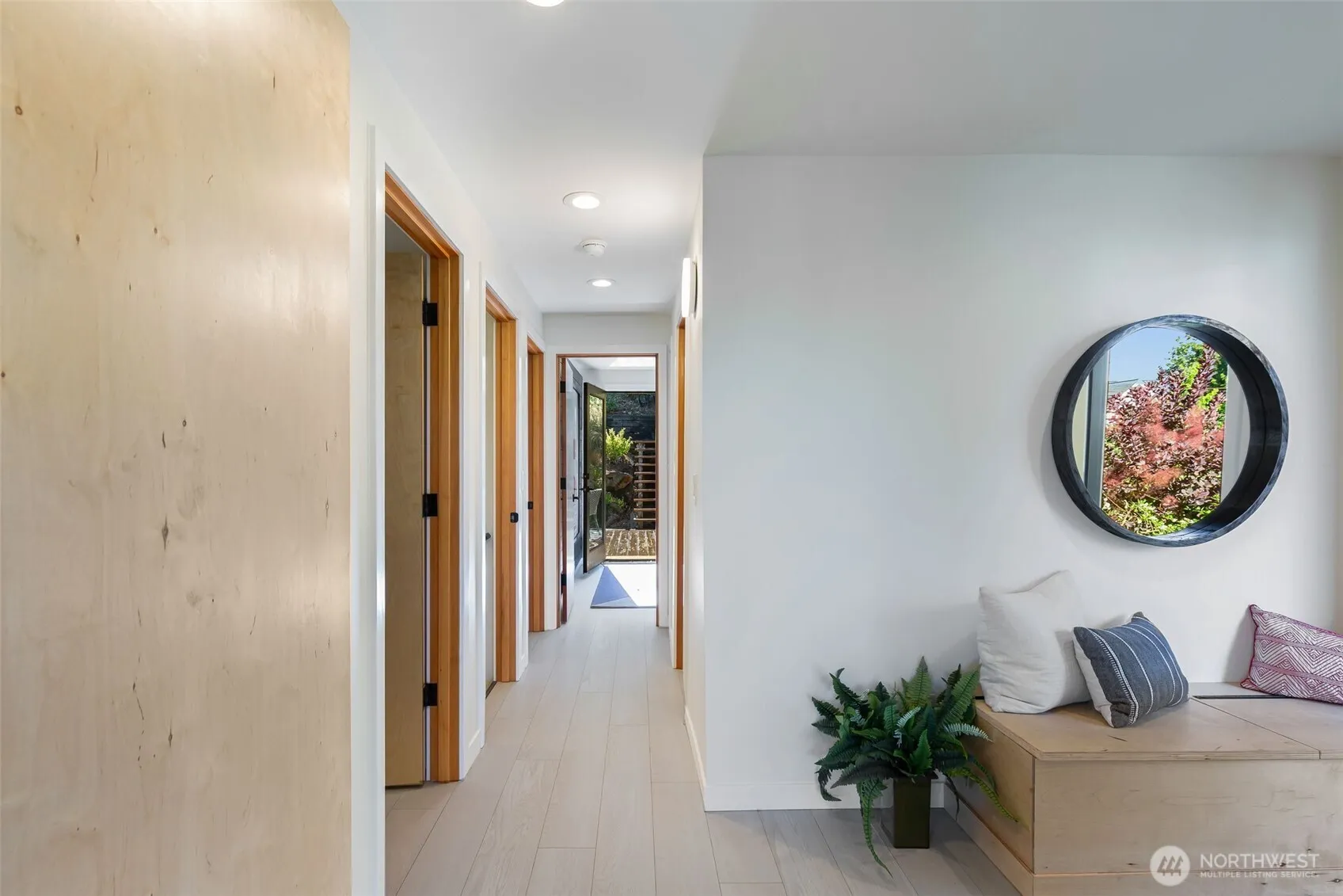 Property photo for 425 26th Avenue E, Seattle photo 5