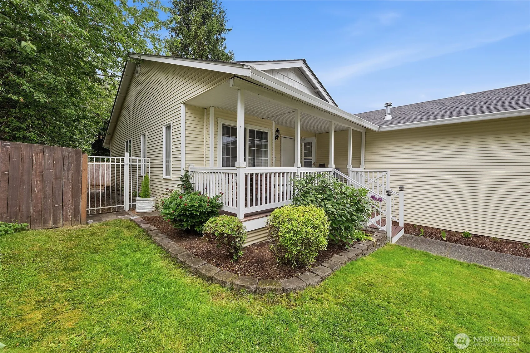 Property photo for 1410 114th Avenue Se, Lake Stevens photo 2