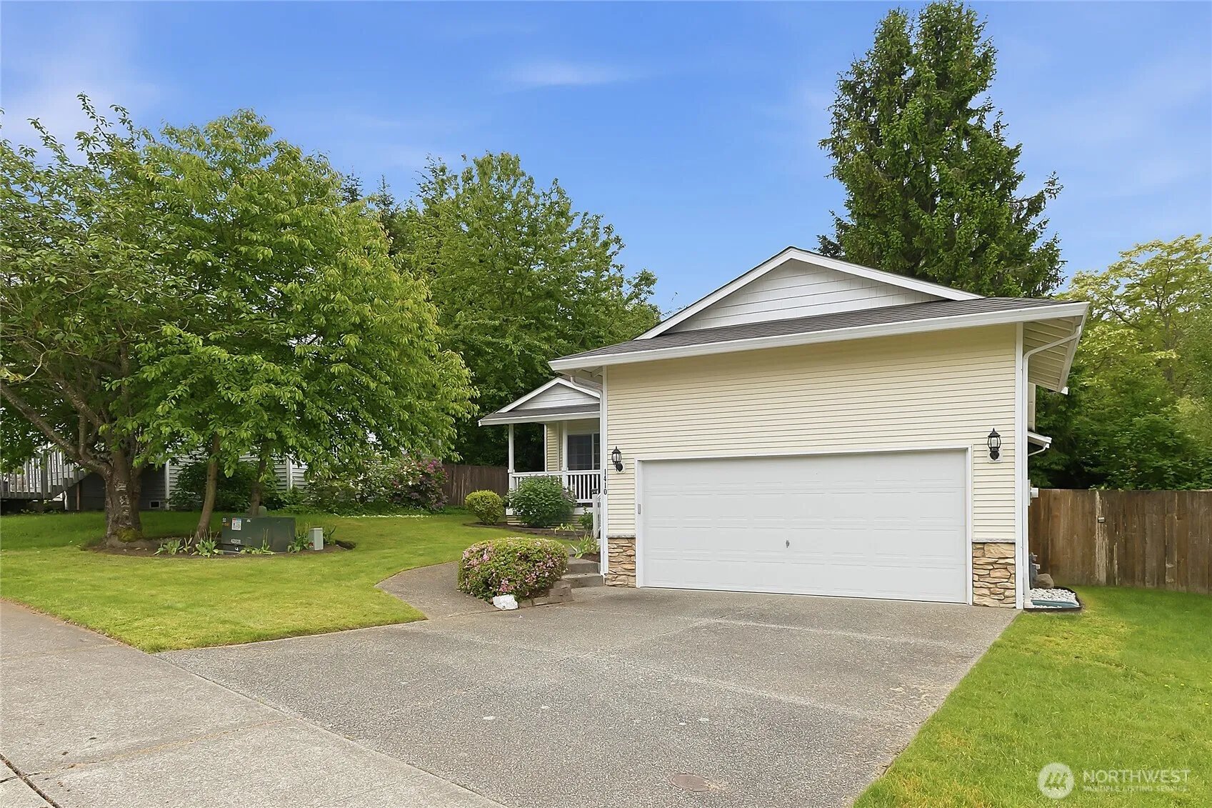 Property photo for 1410 114th Avenue Se, Lake Stevens photo 3