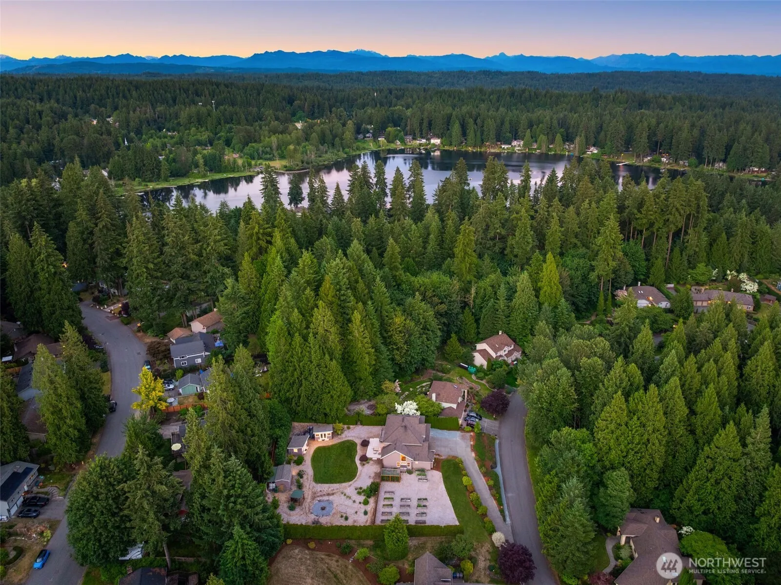 Property photo for 17048 183rd Place Ne, Woodinville photo 4