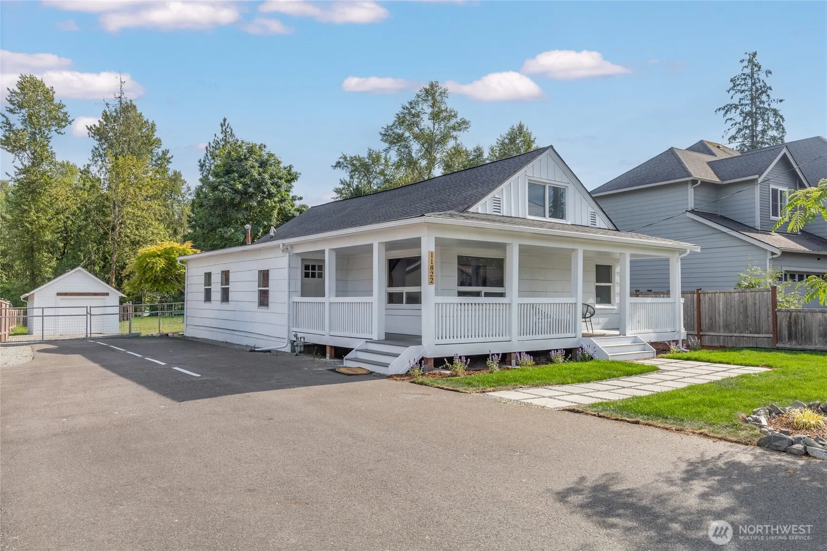 Property photo for 11822 24th Street E, Edgewood