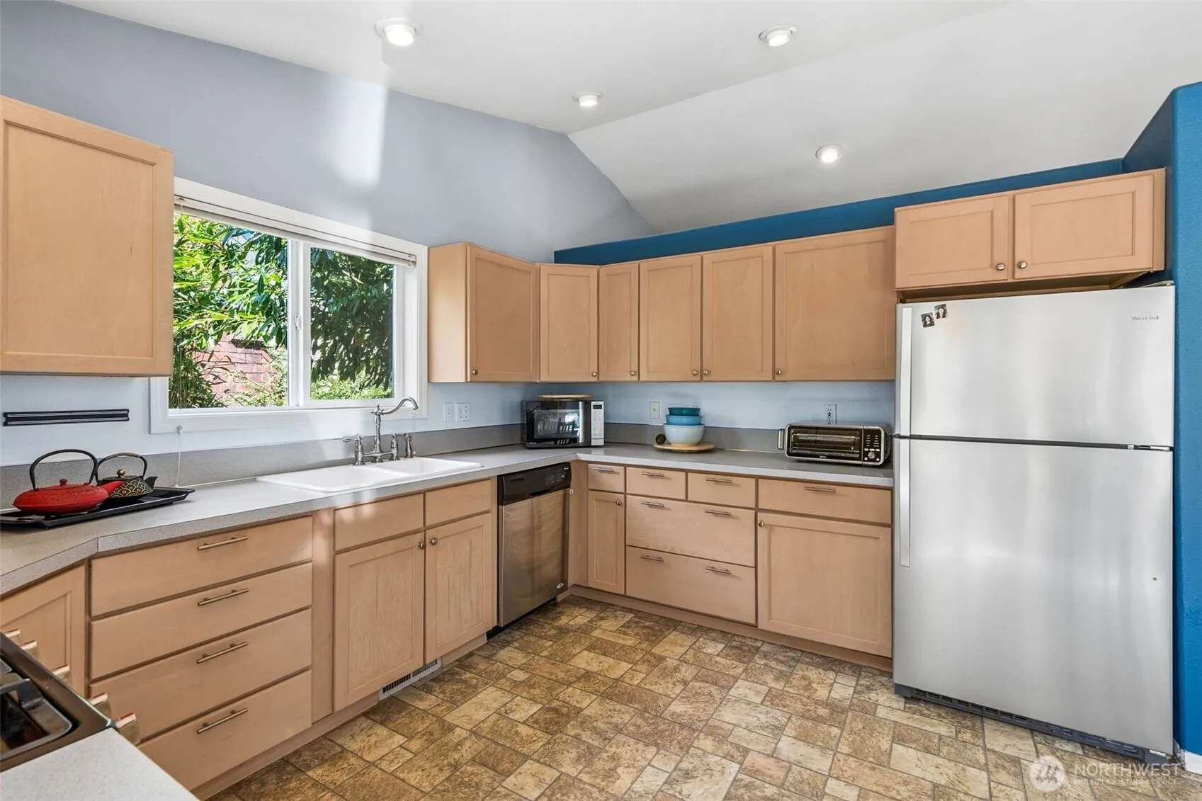 Property photo for 1315 Rogers Street Nw, Olympia photo 4