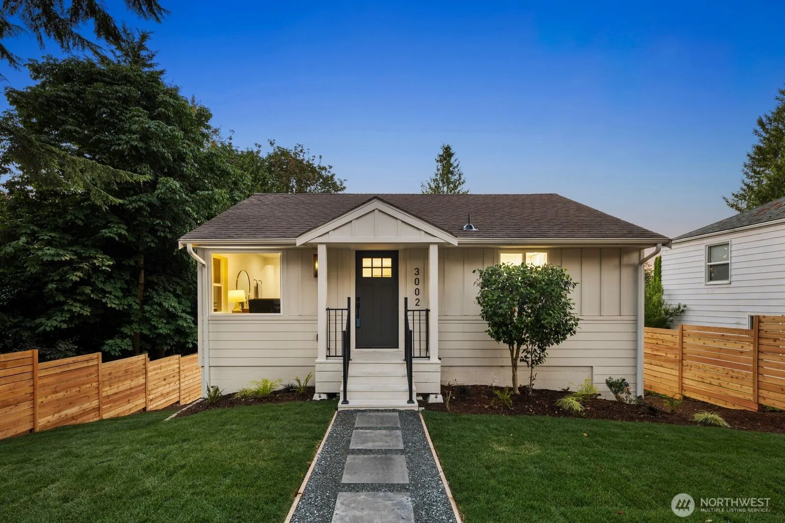 Property photo for 3002 Ne 97th Street, Seattle