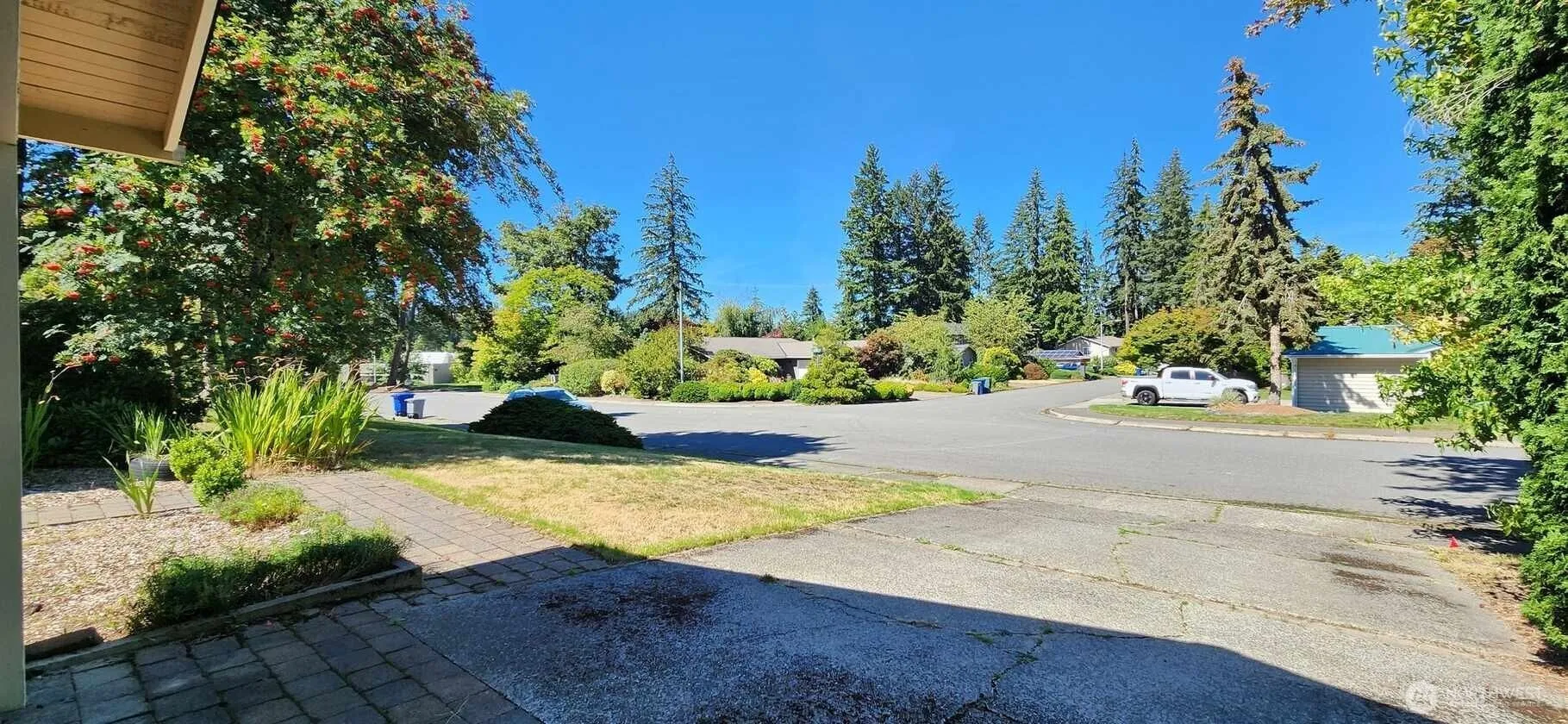 Property photo for 16811 Ne 32nd Street, Bellevue photo 5