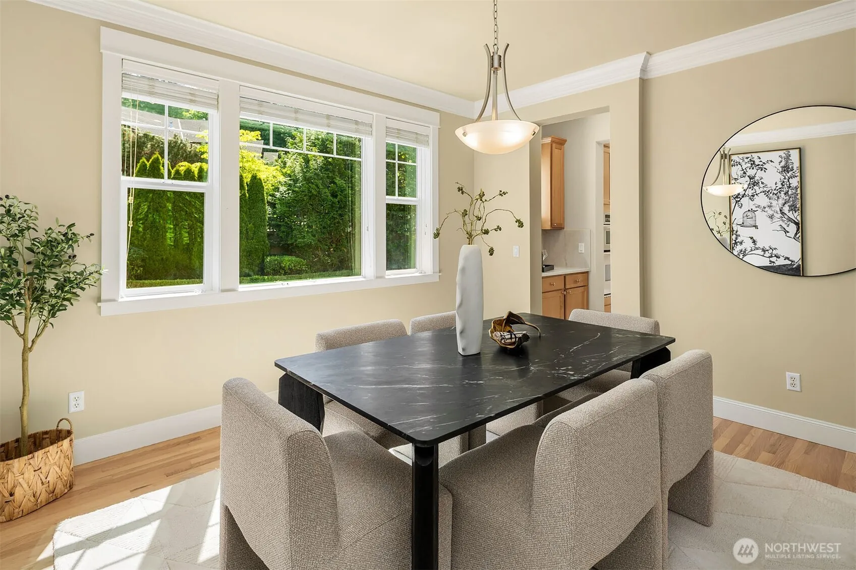Property photo for 16517 Se 66th Street, Bellevue photo 3