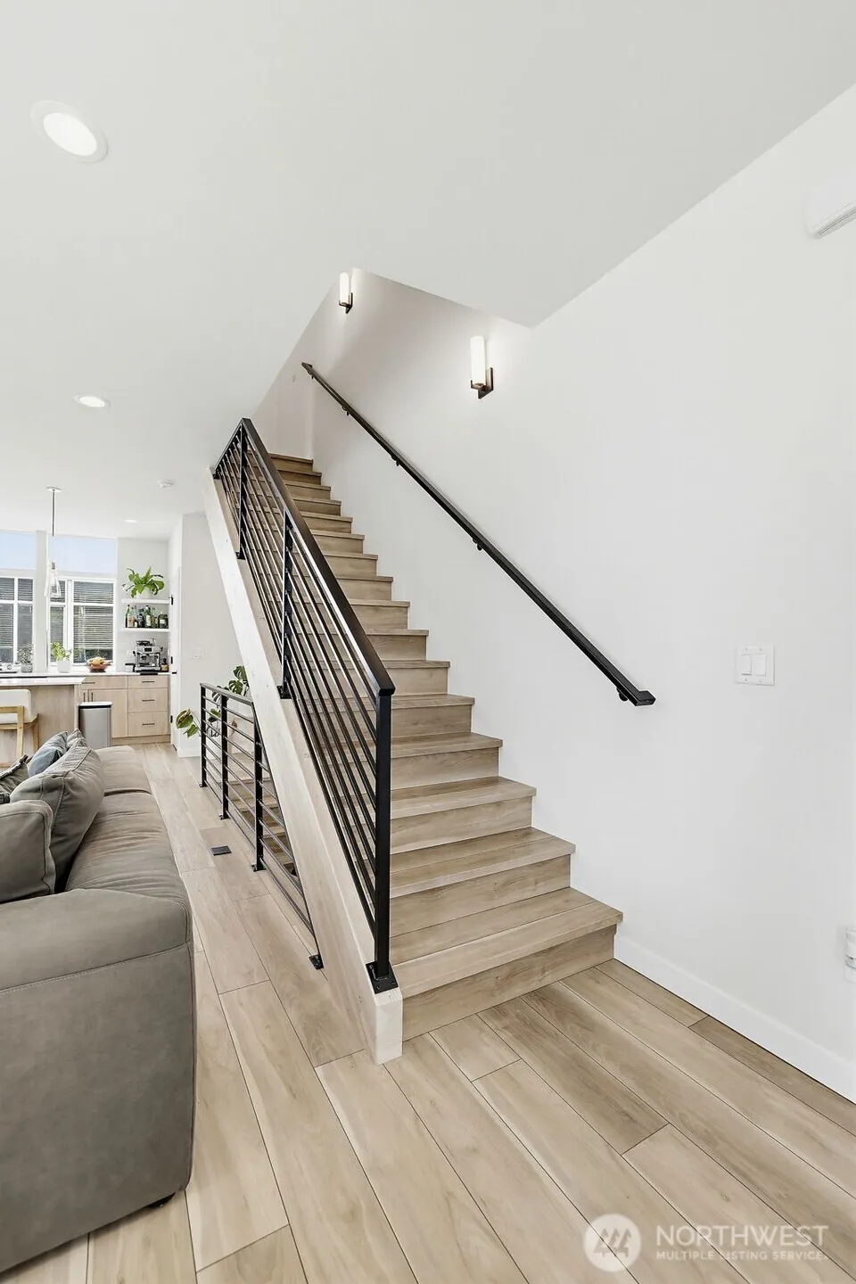 Property photo for 902 N 86th Street, Seattle photo 4