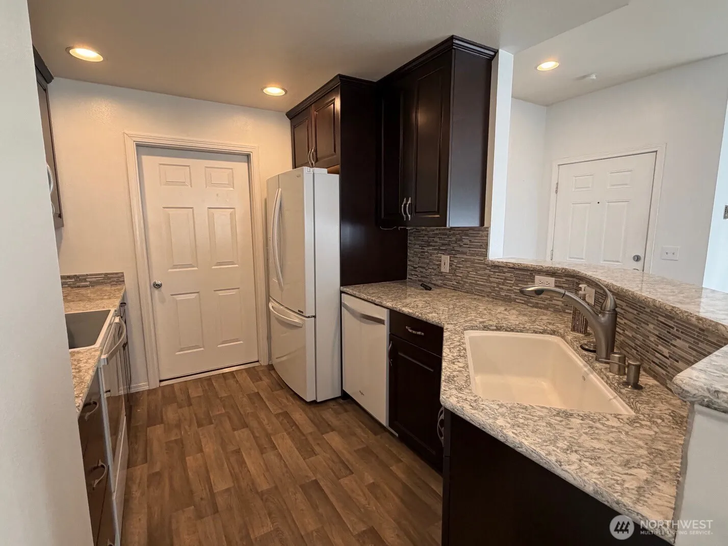 Property photo for 23512 55 Avenue S #16, Kent photo 5