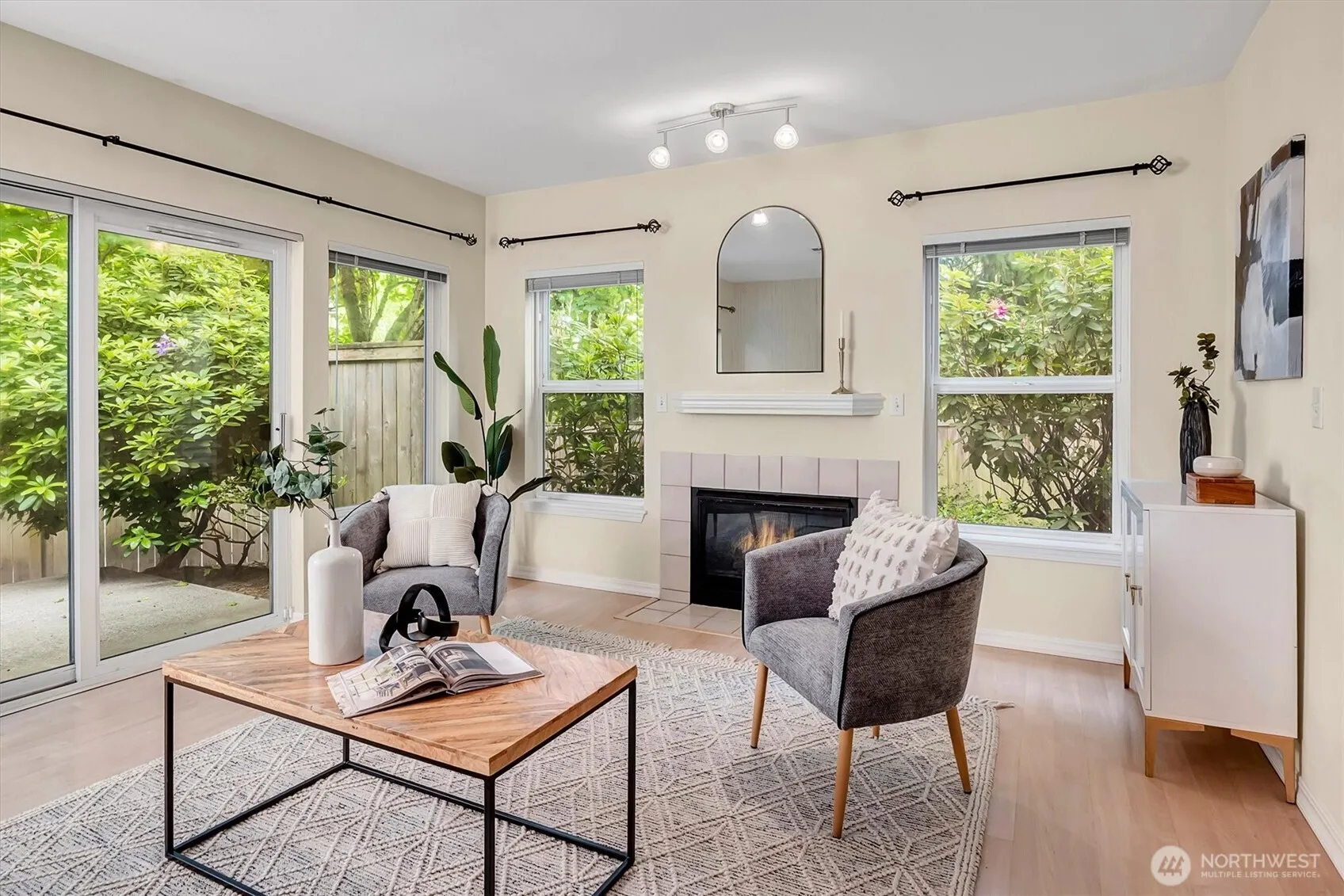 Property photo for 4808 Ne Sunset Boulevard #c104, Renton photo 3