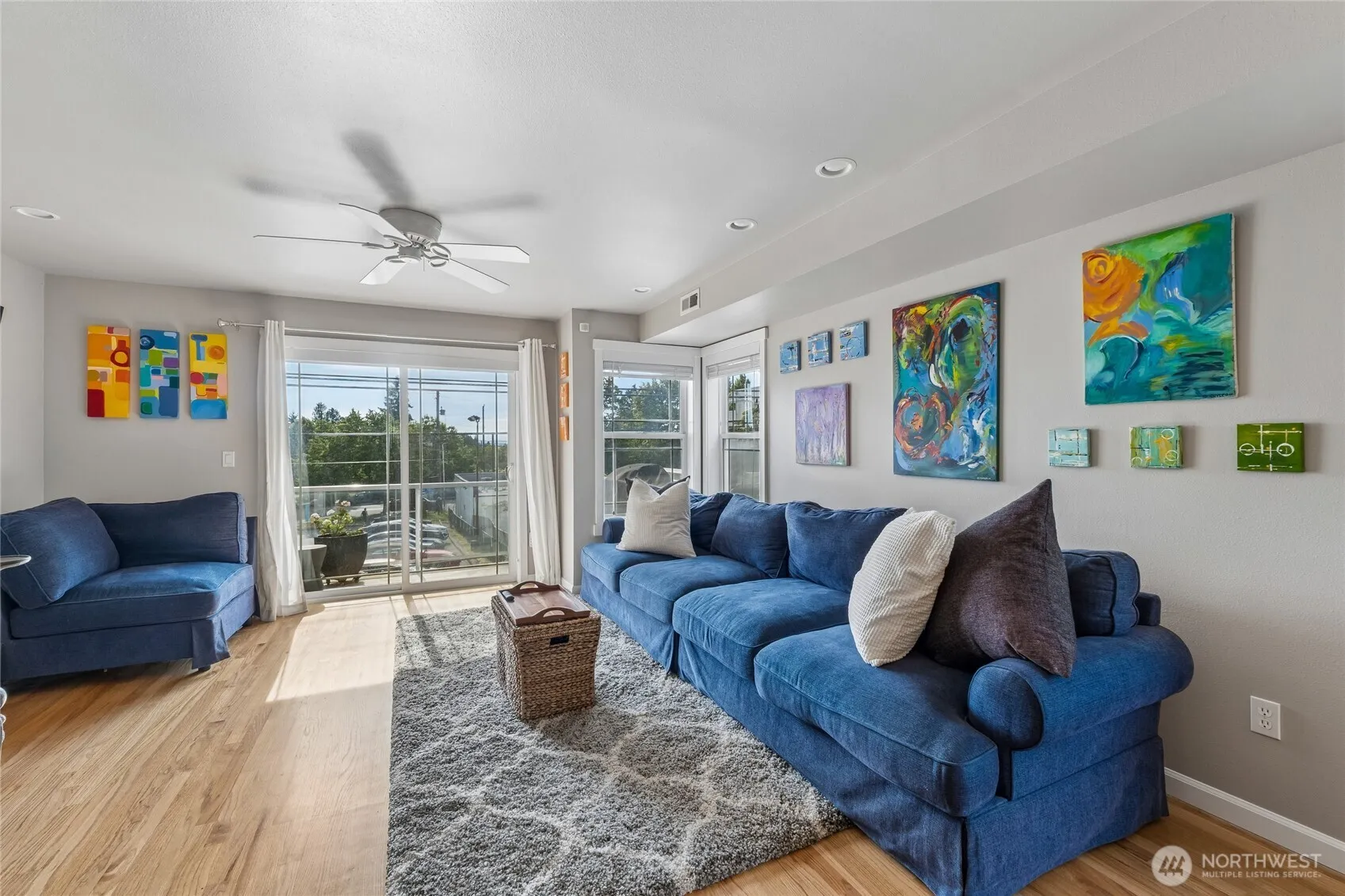 Property photo for 6331 42nd Avenue Sw #b, Seattle photo 5