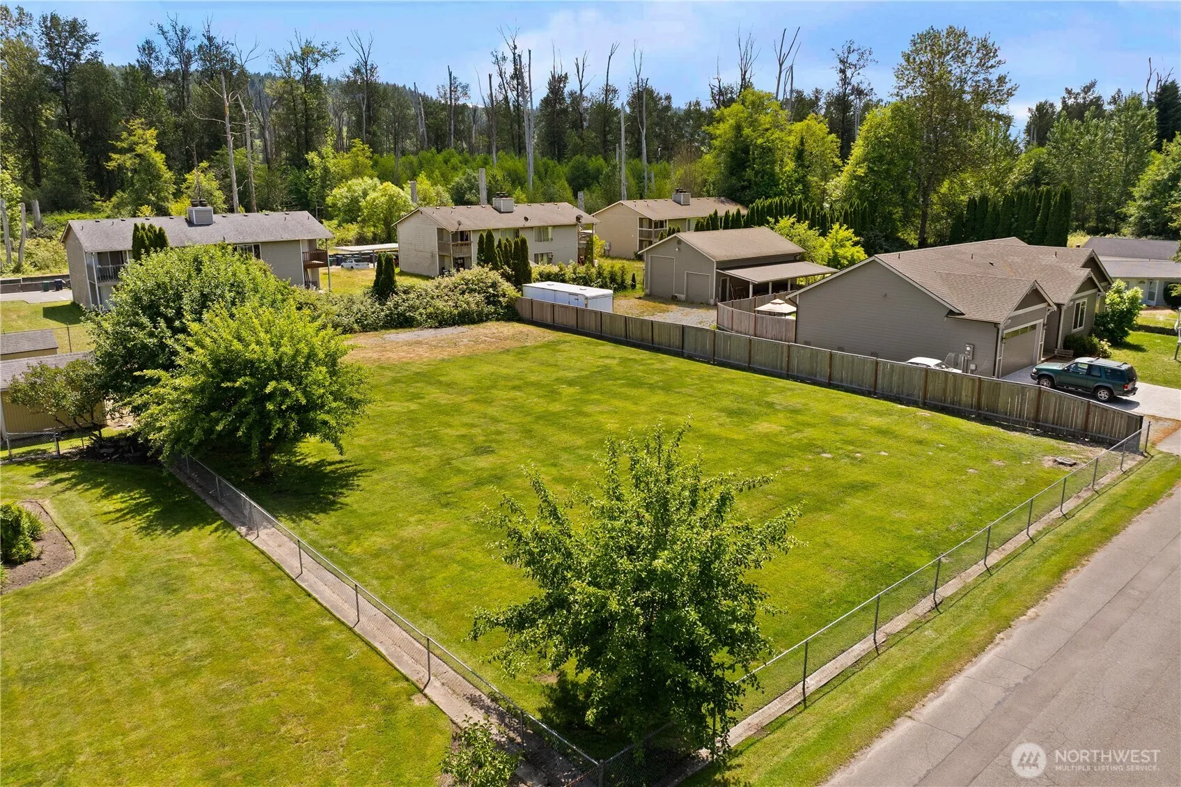 Property photo for 428 4th Avenue Se, Pacific