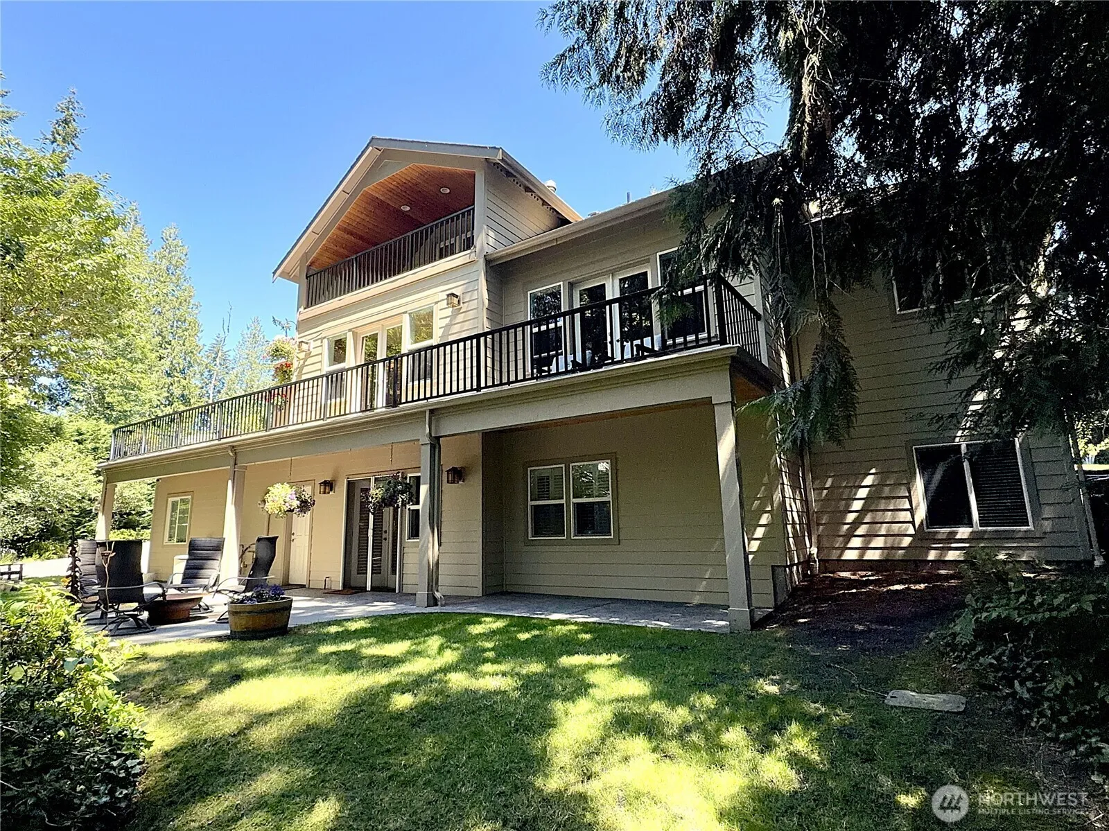 Property photo for 18210 Homeview Drive, Edmonds photo 2