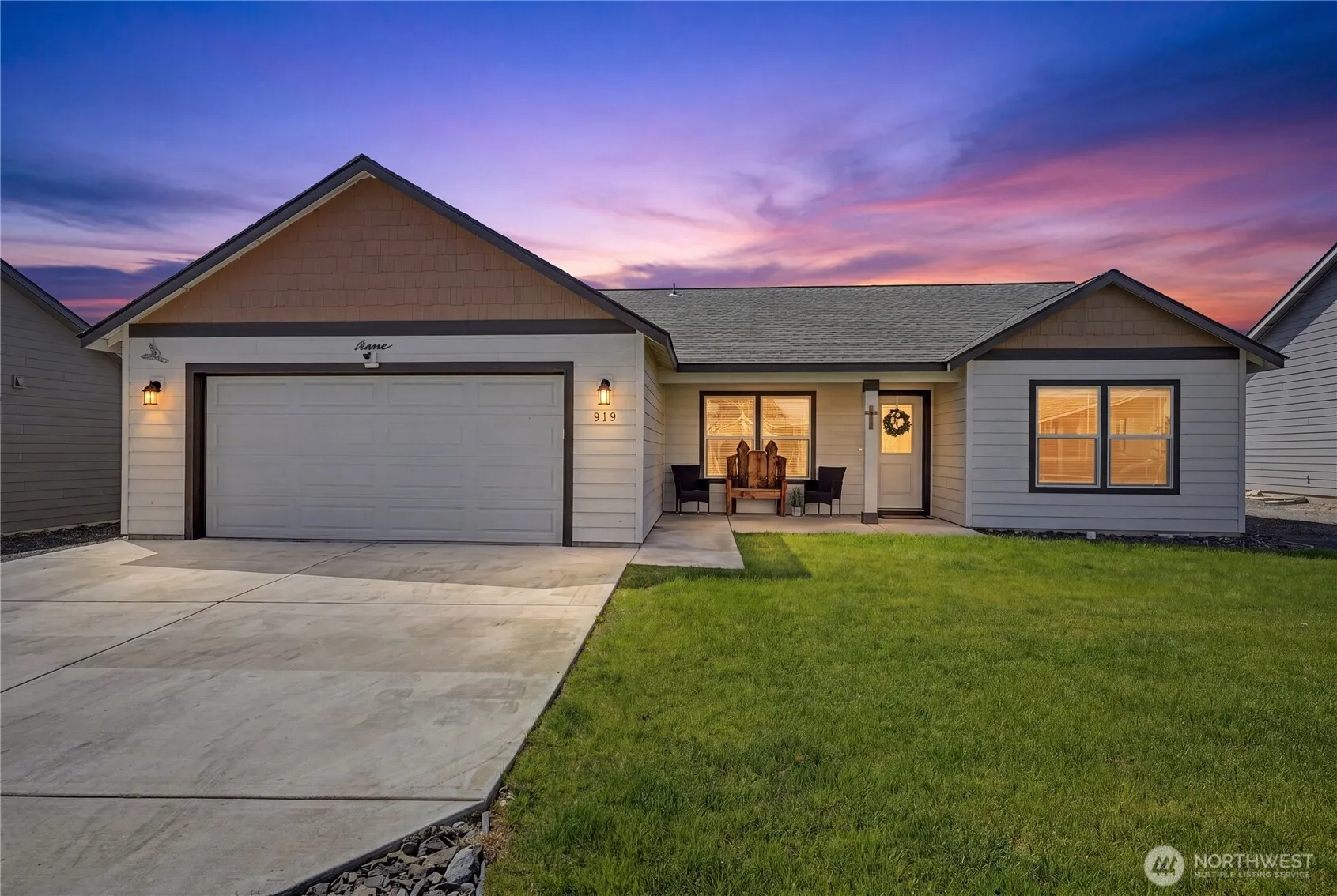 Property photo for 919 N Washington Court, Moses Lake