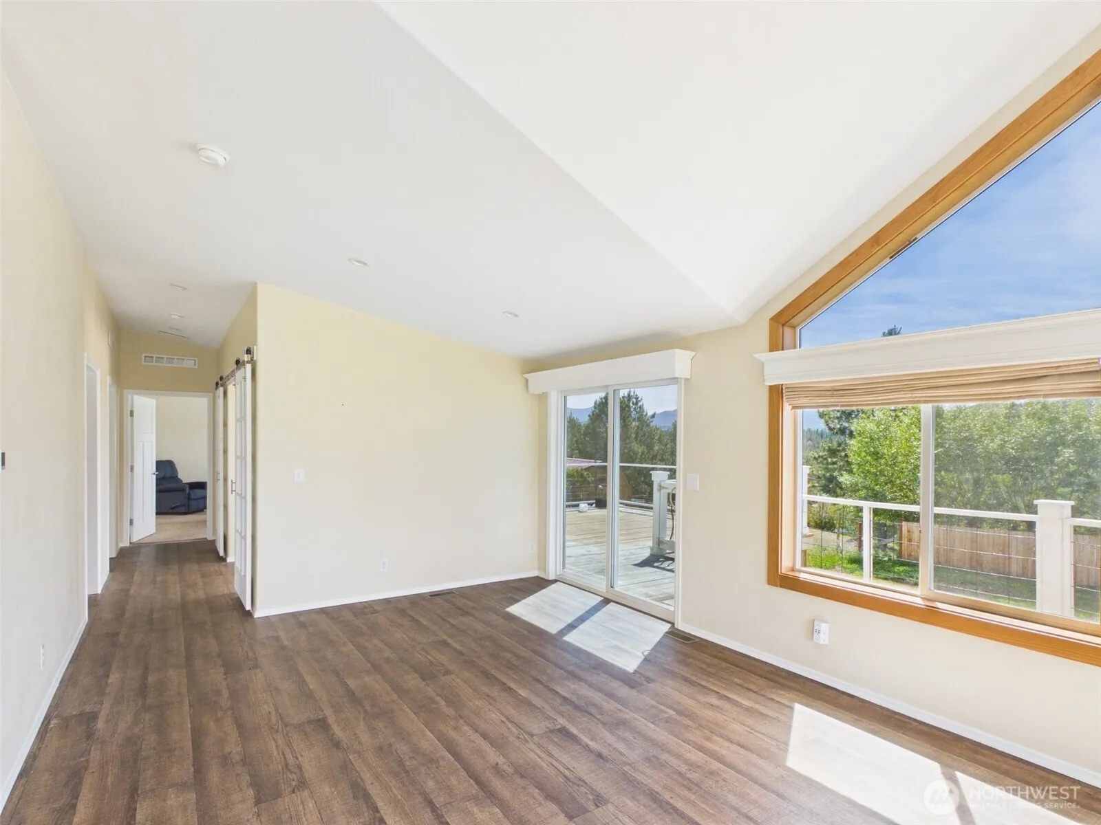 Property photo for 220 Center Road, Republic photo 3