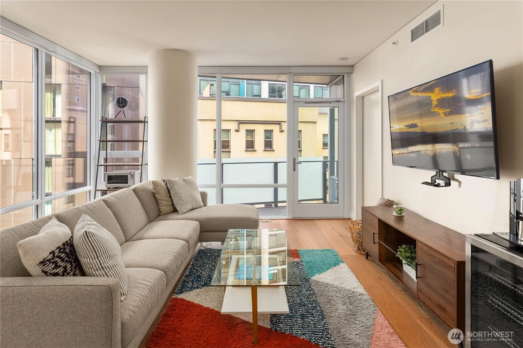Property photo for 121 Stewart Street #807, Seattle photo 4