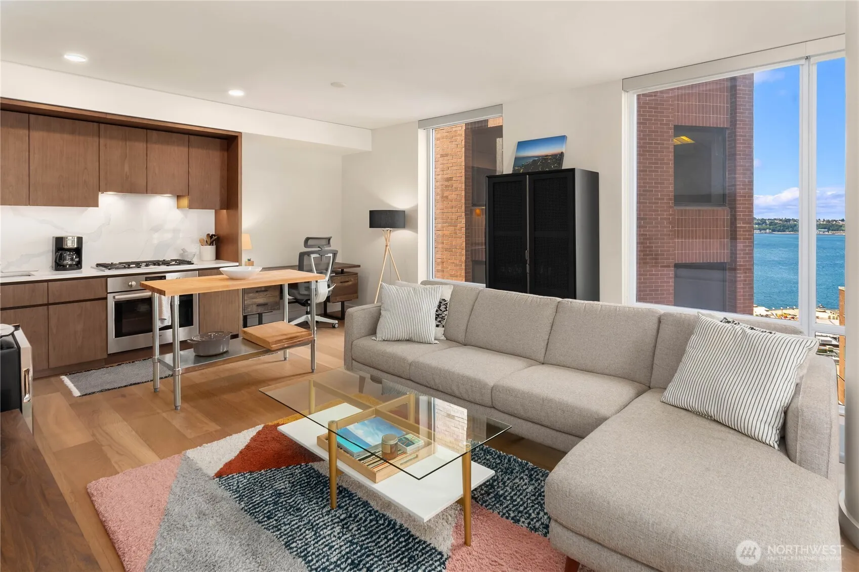 Property photo for 121 Stewart Street #807, Seattle photo 5
