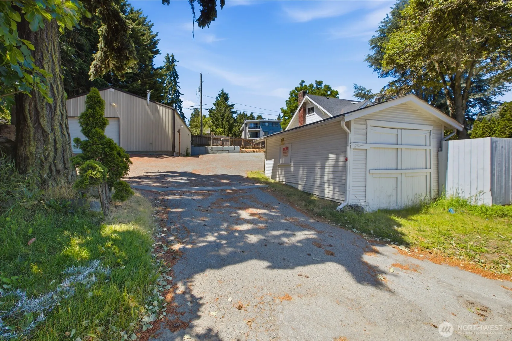 Property photo for 13025 Ambaum Boulevard Sw #a & B, Burien photo 2