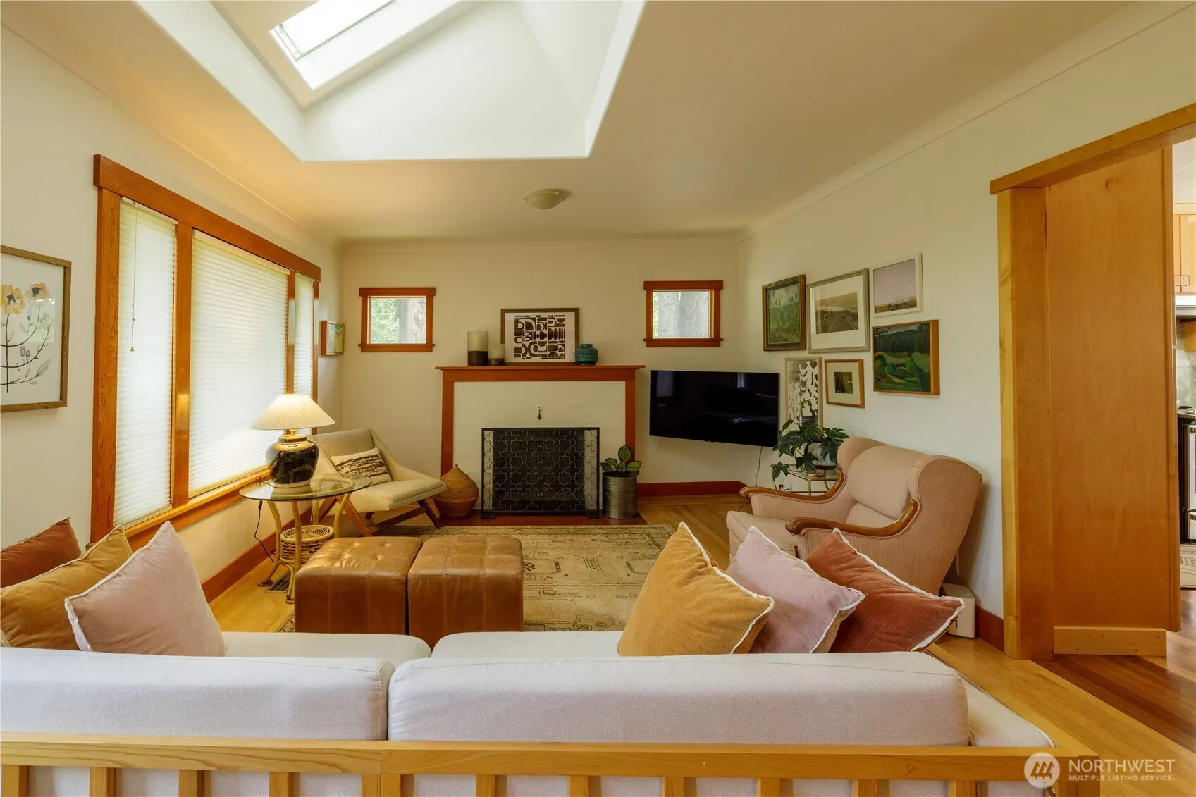 Property photo for 902 Frederick Street Se, Olympia photo 2