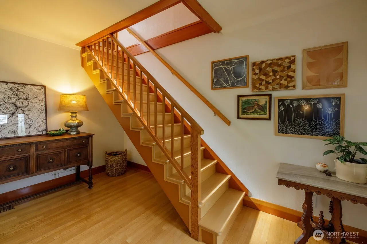 Property photo for 902 Frederick Street Se, Olympia photo 5