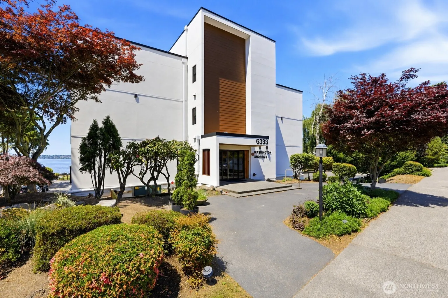Property photo for 6333 Lake Washington Boulevard Ne #304, Kirkland