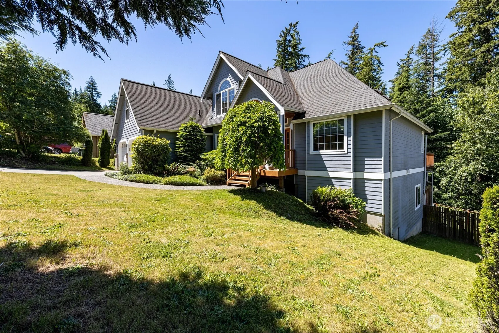 Property photo for 130 46th Street, Bellingham photo 3