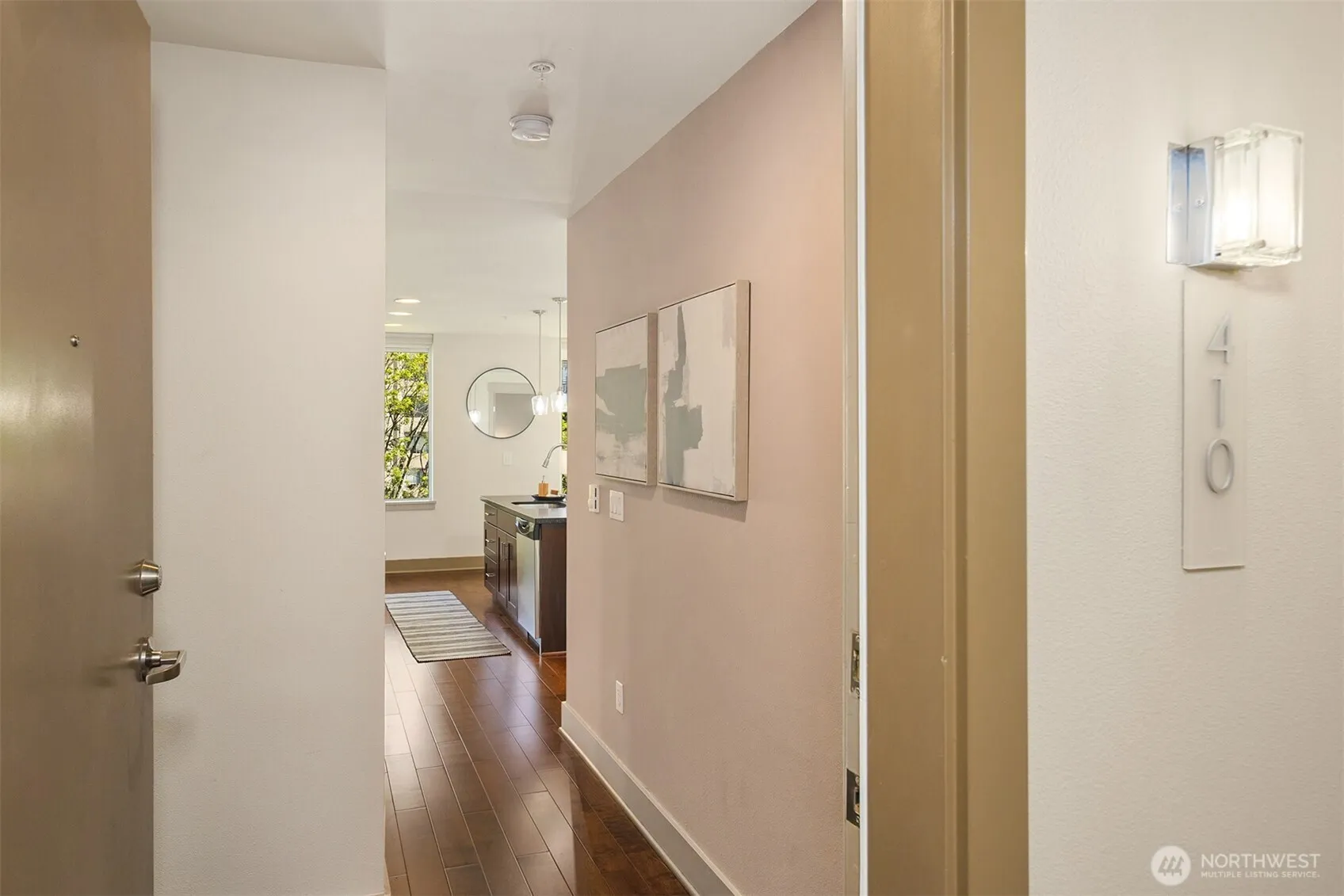 Property photo for 4547 8th Avenue Ne #410, Seattle photo 2