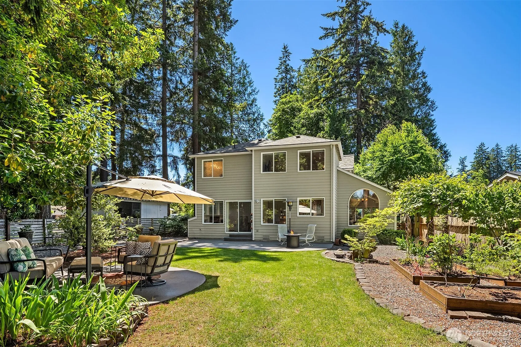 Property photo for 647 Edmonds Way, Edmonds