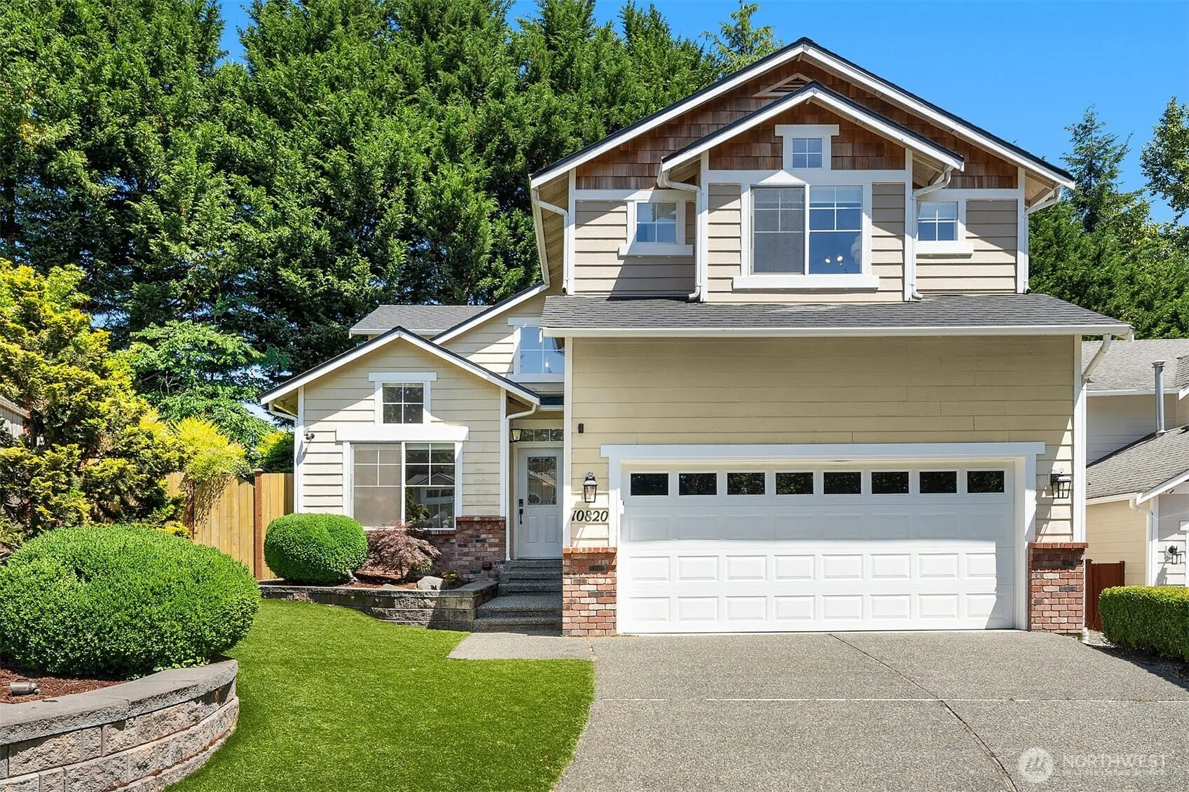 Property photo for 10820 Ne 144th Court, Kirkland
