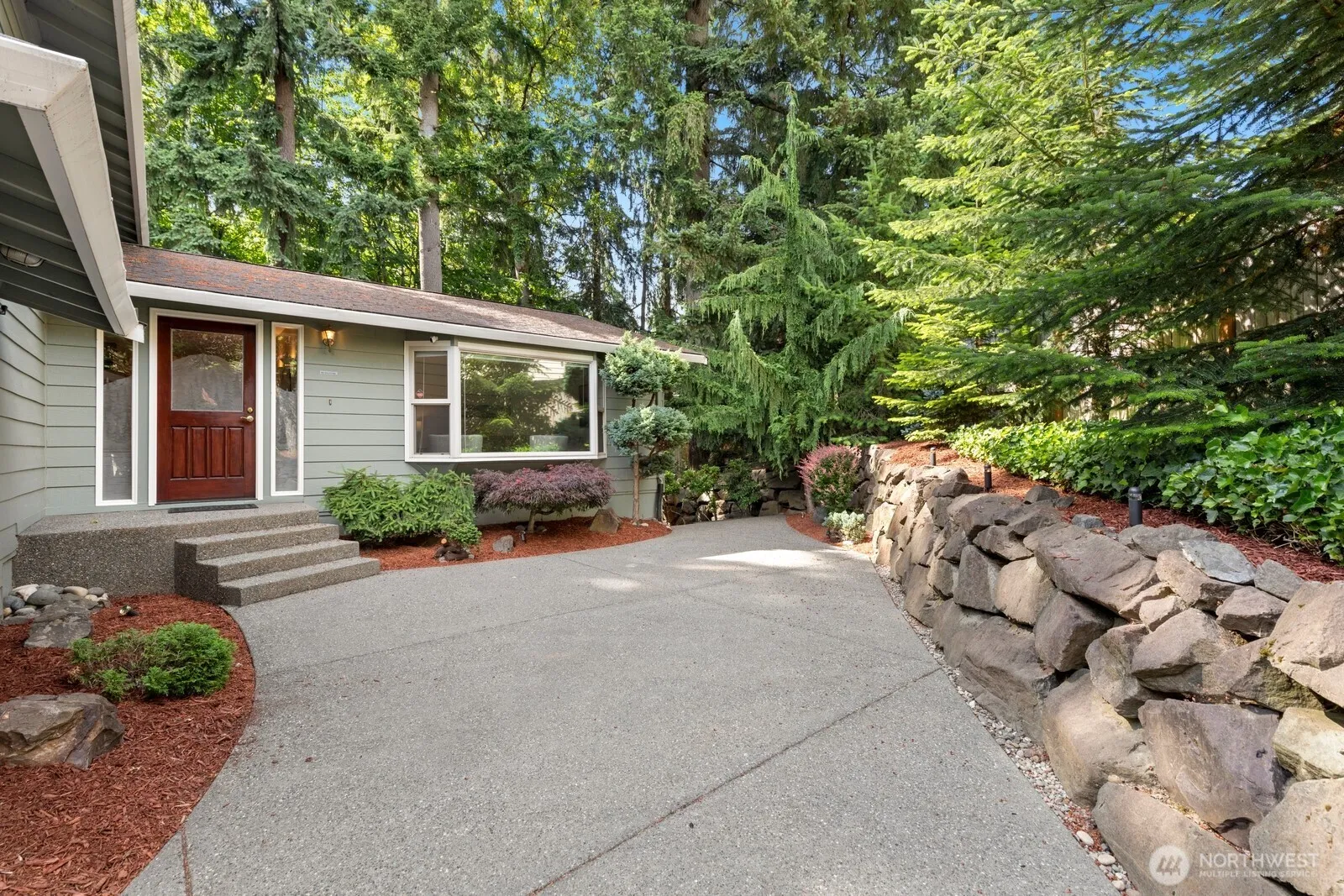 Property photo for 12450 Ne 141st Street, Kirkland photo 2