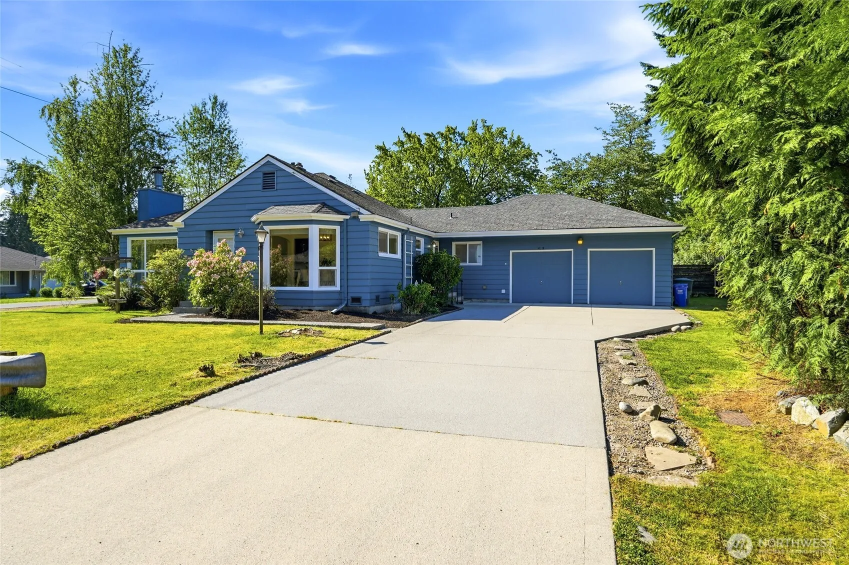 Property photo for 418 Magnolia Avenue, Everett