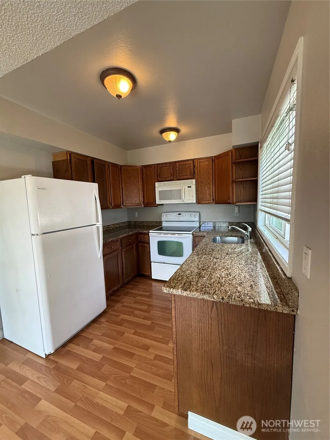 Property photo for 12717 171st Lane Ne #o, Woodinville photo 5