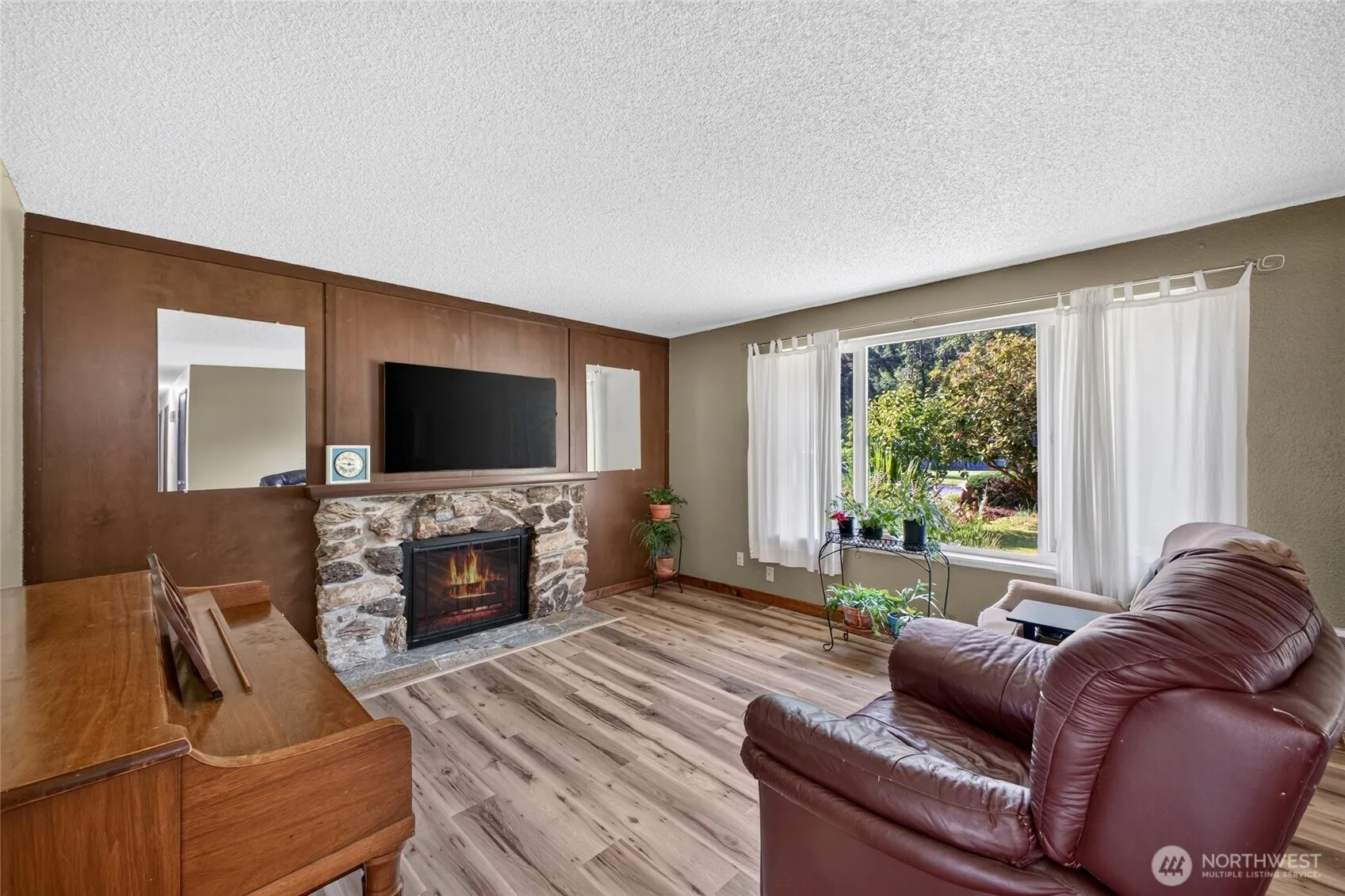 Property photo for 11513 108th Street Sw, Tacoma photo 5