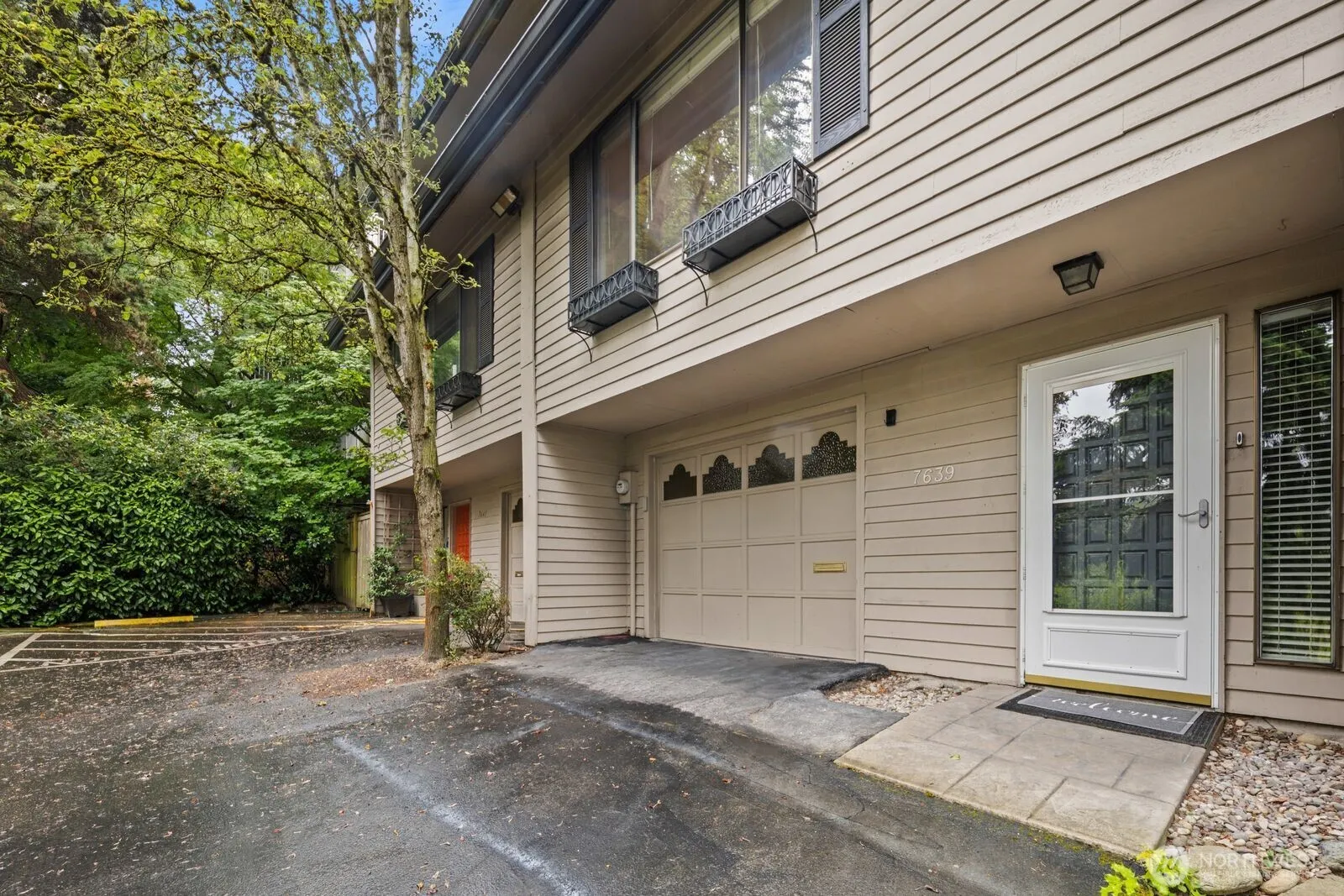Property photo for 7639 Se 29th Street, Mercer Island
