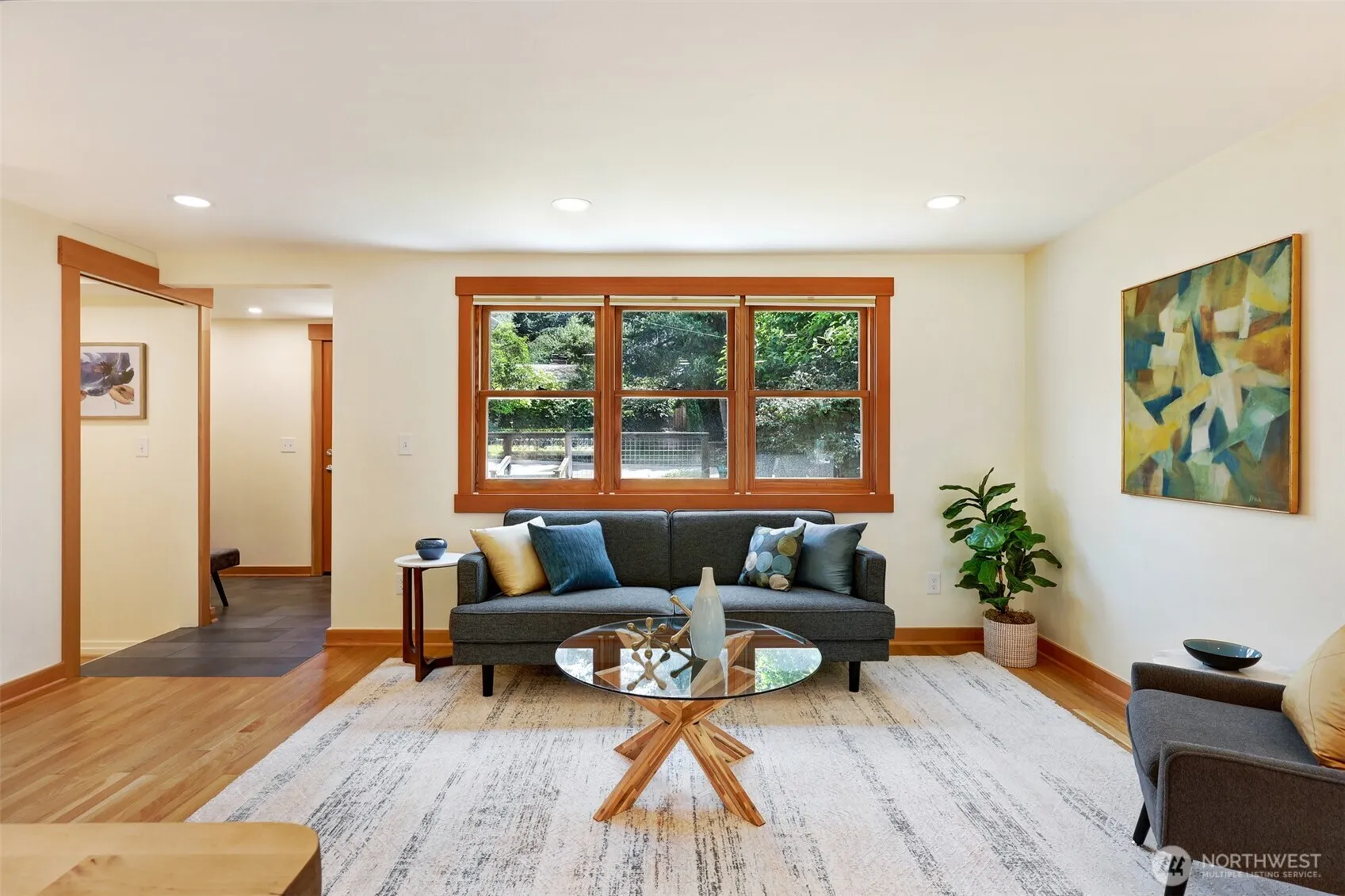 Property photo for 11527 39th Avenue Ne, Seattle photo 4