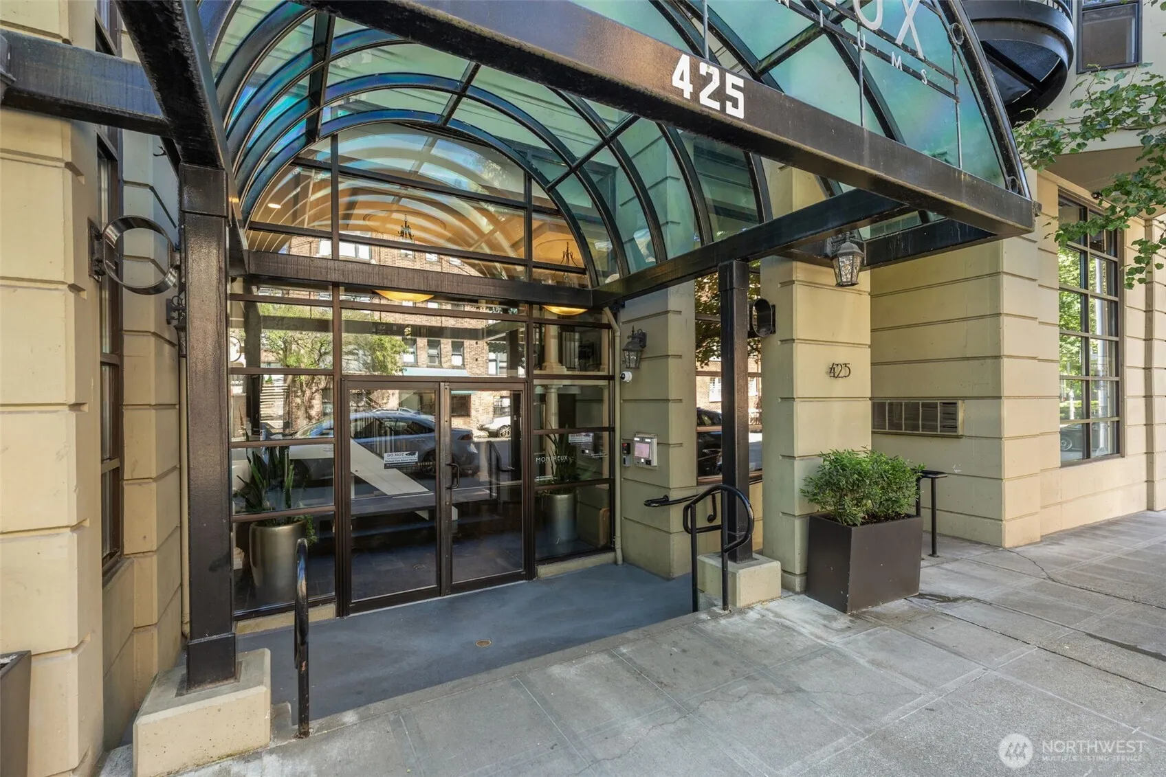 Property photo for 425 Vine Street #706, Seattle photo 2