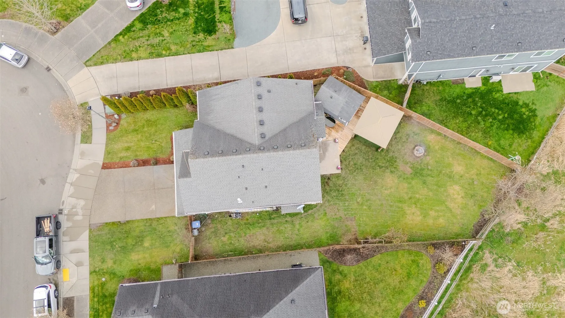 Property photo for 1737 Hillcrest Loop, Mount Vernon photo 3