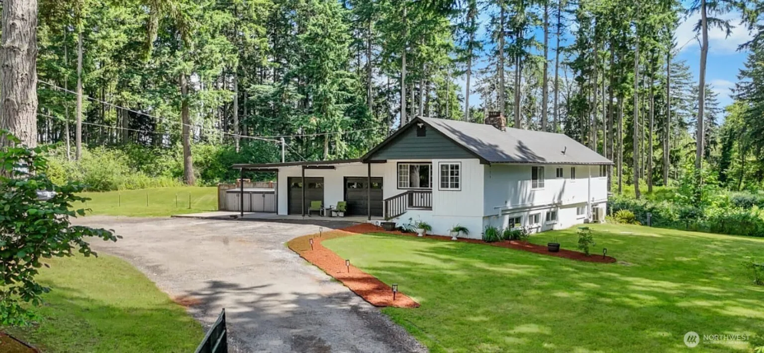 Property photo for 7045 Hawks Prairie Road Ne, Olympia