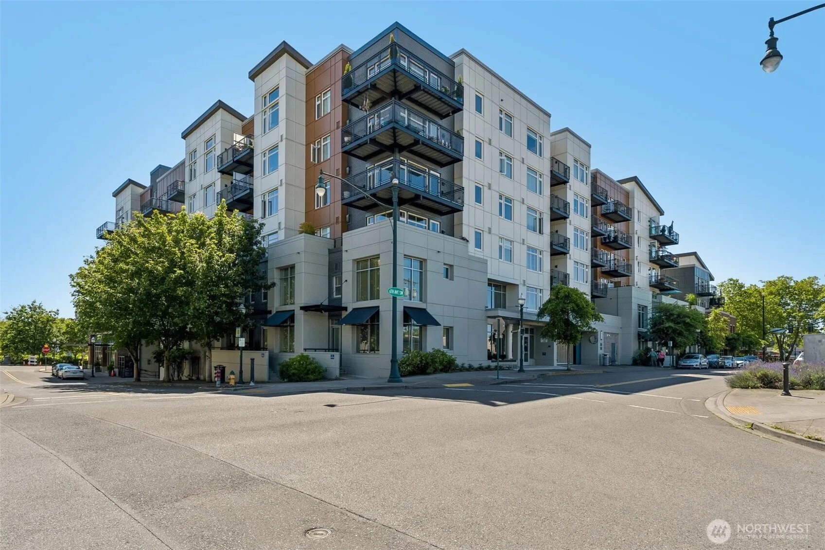 Property photo for 15100 6th Avenue Sw #625, Burien photo 2