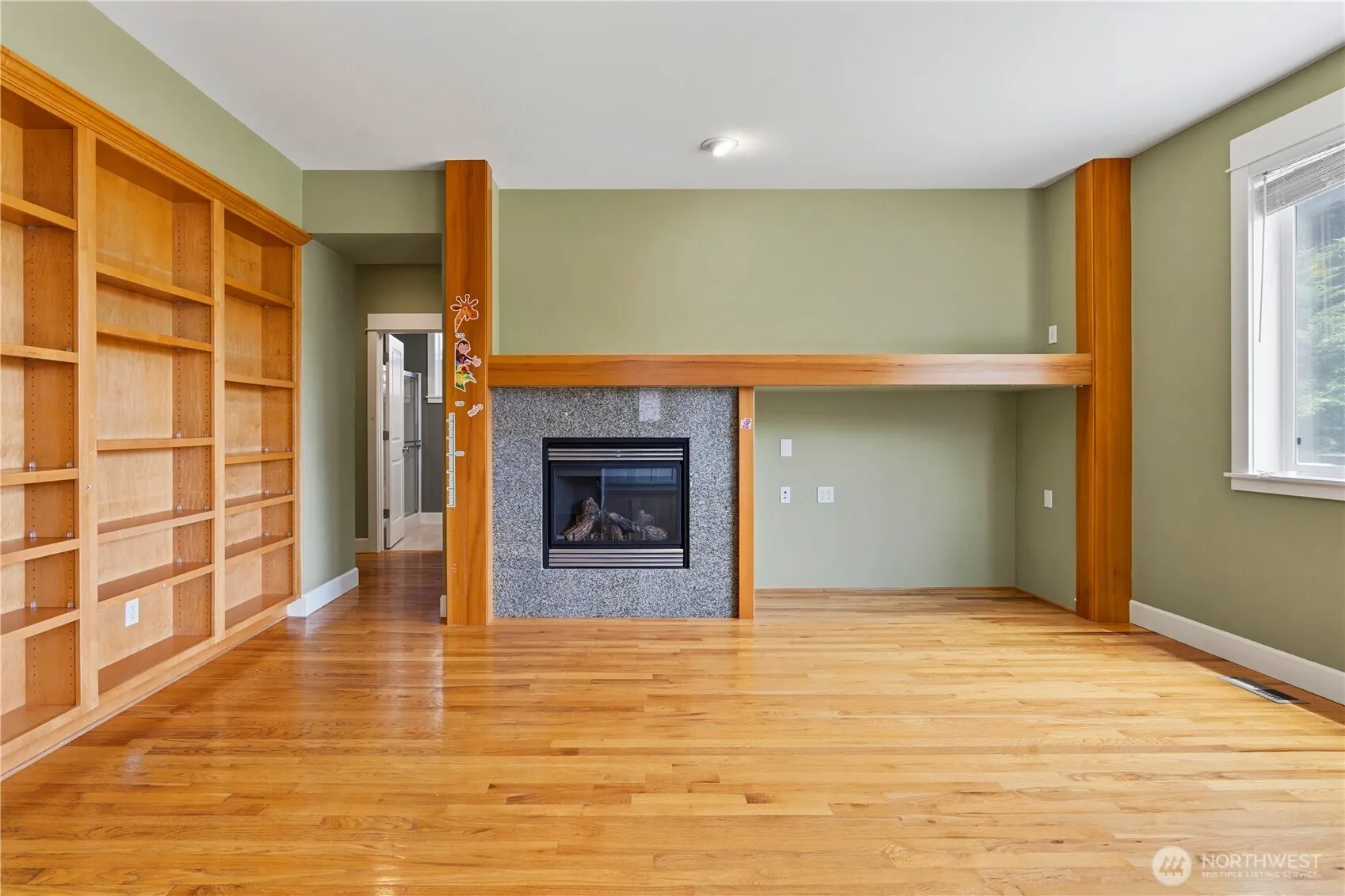 Property photo for 15384 129th Avenue Ne, Woodinville photo 5