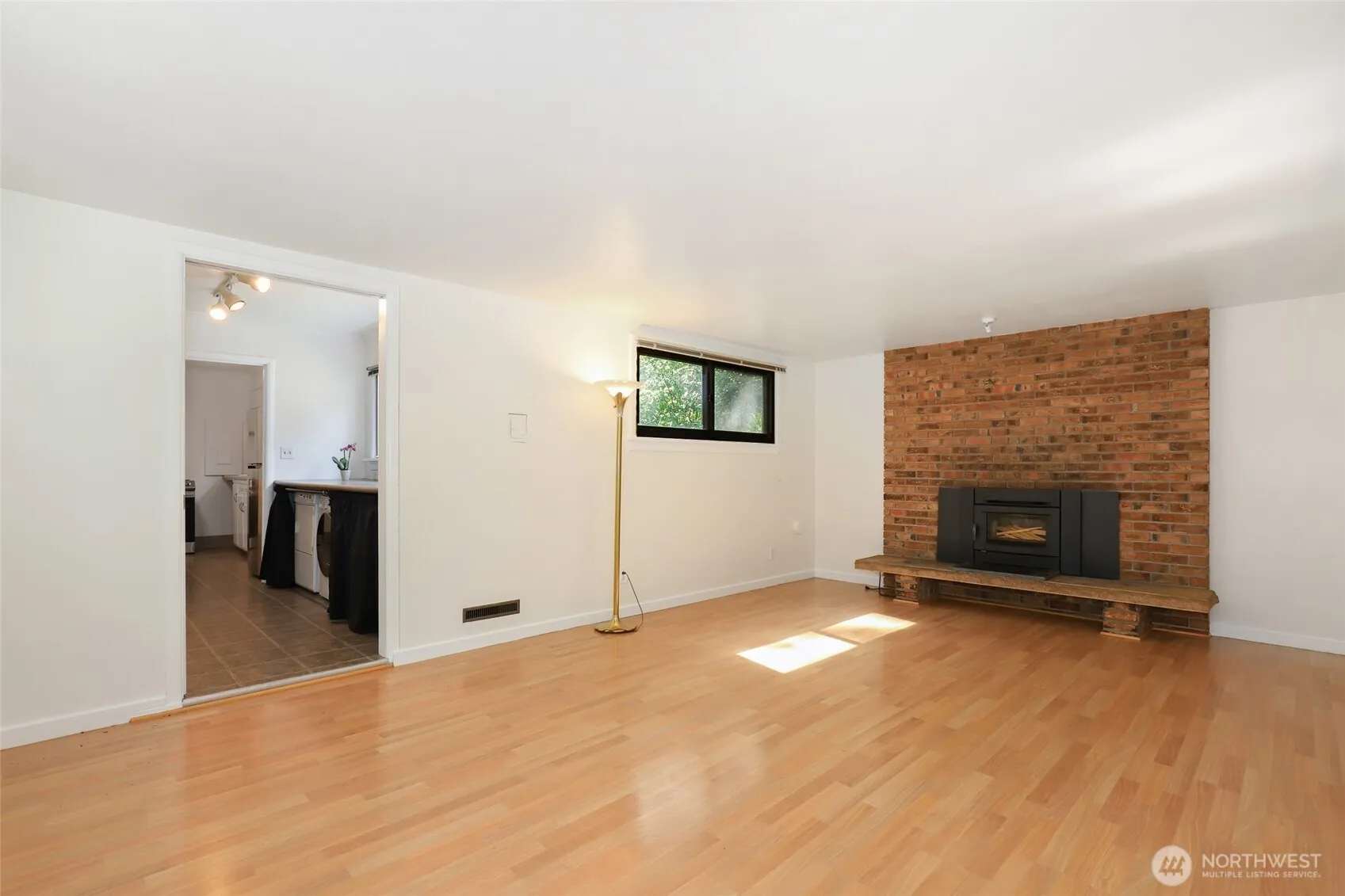 Property photo for 13619 Des Moines Memorial Drive S, Burien photo 5