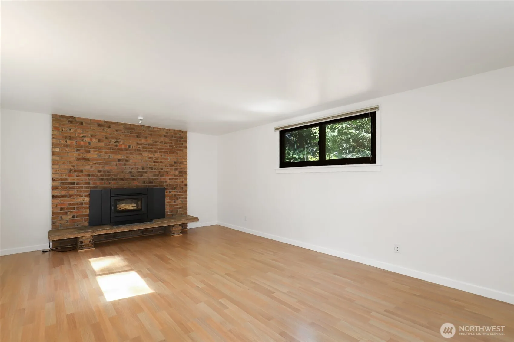 Property photo for 13619 Des Moines Memorial Drive S, Burien photo 3