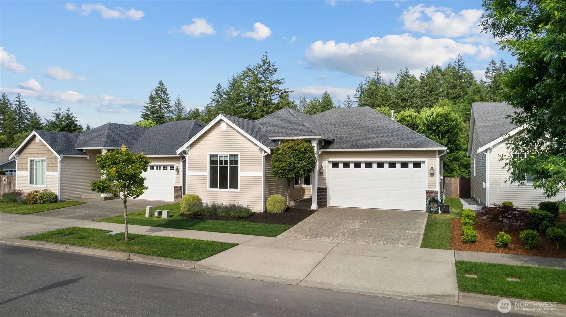 Property photo for 518 Grass Lake Street Ct Nw, Olympia photo 2
