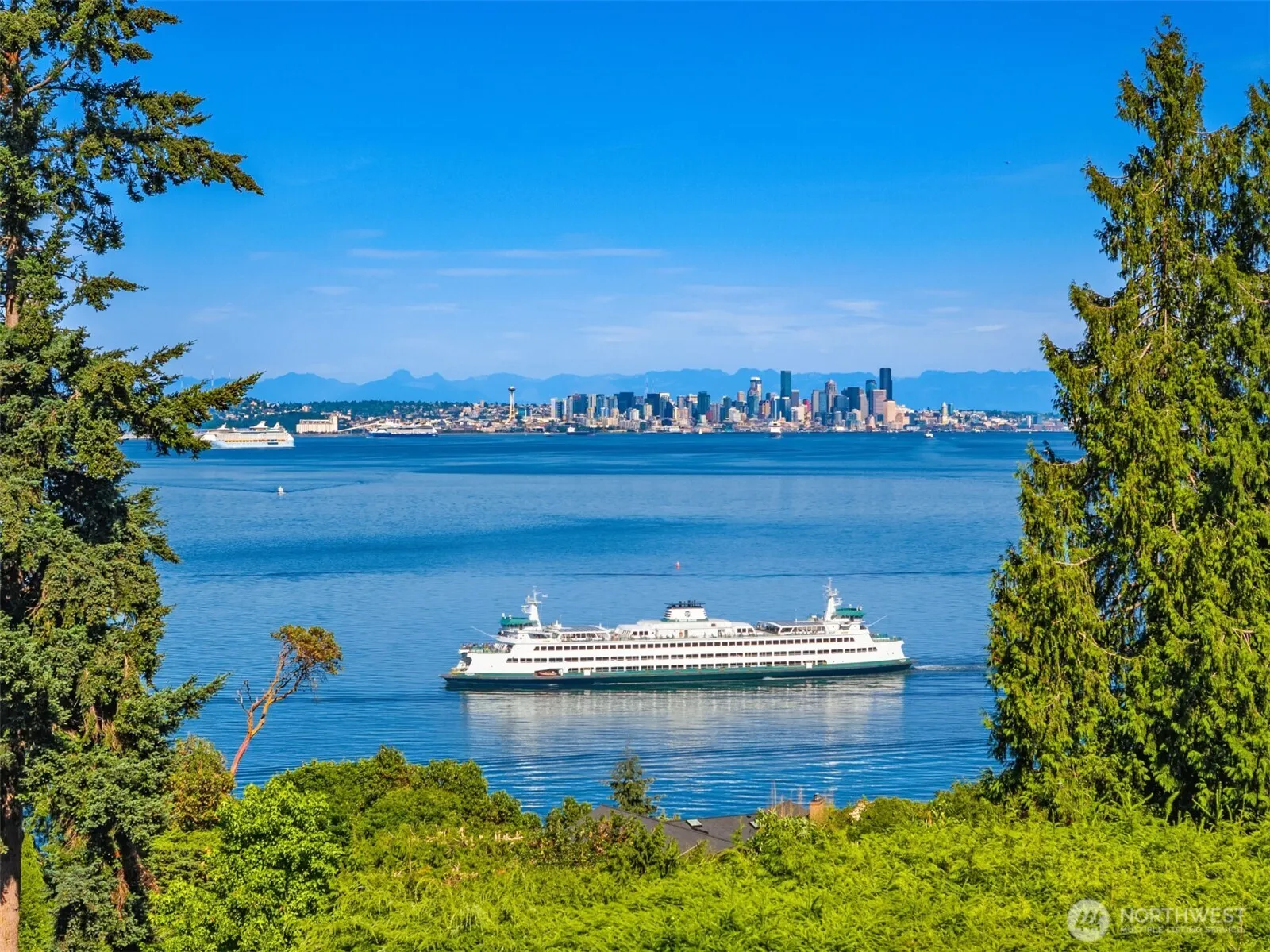 Property photo for 10793 Ne Bill Point Drive, Bainbridge Island photo 3