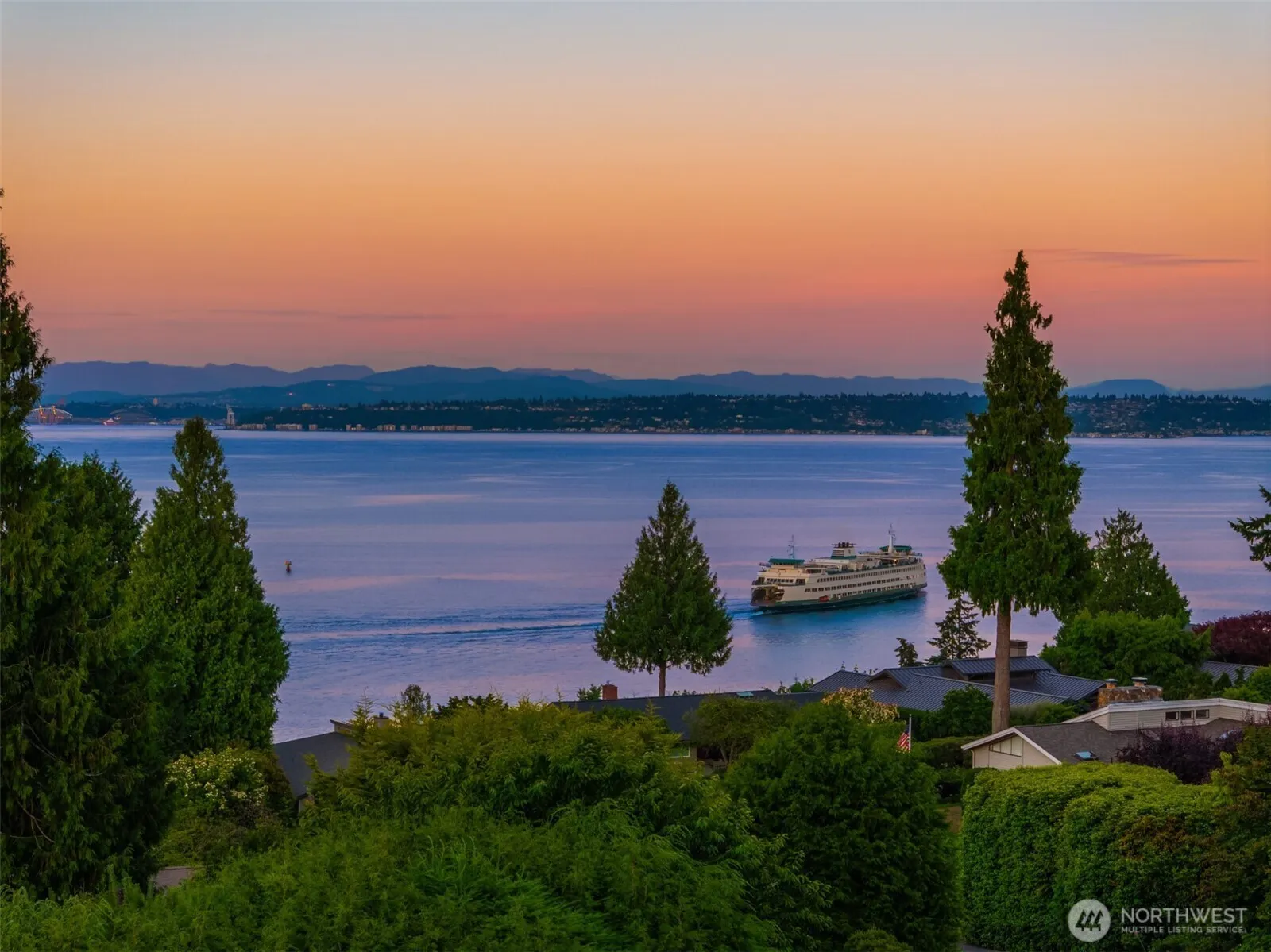 Property photo for 10793 Ne Bill Point Drive, Bainbridge Island photo 4